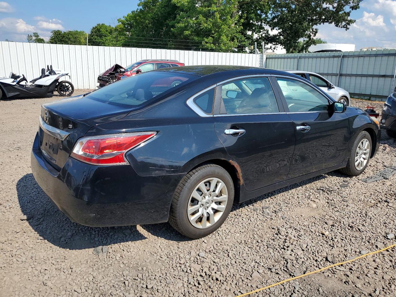 2015 Nissan Altima 2.5 S Black vin: 1N4AL3AP3FN332931
