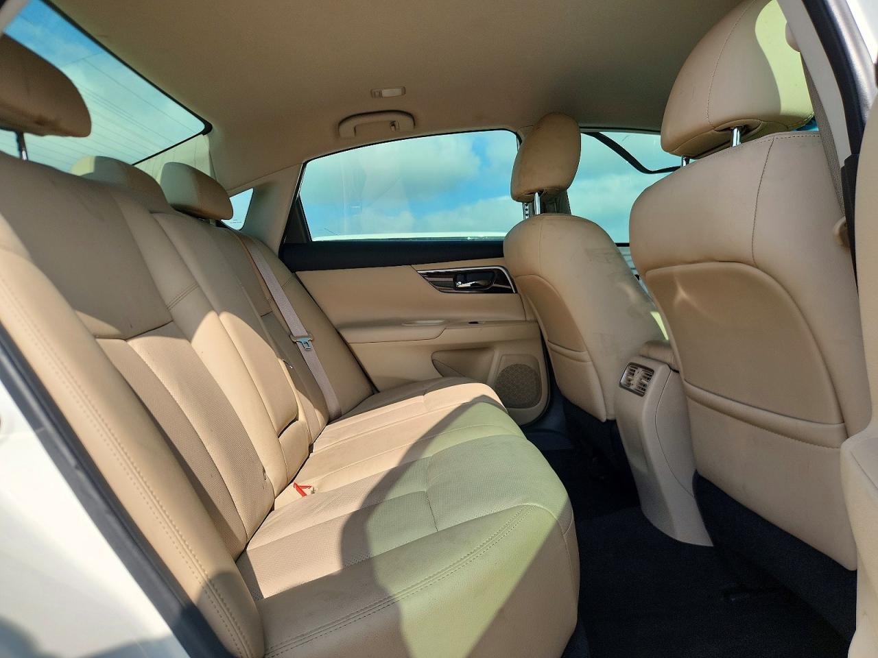 2015 Nissan Altima 2.5 Sl White vin: 1N4AL3AP3FN355917