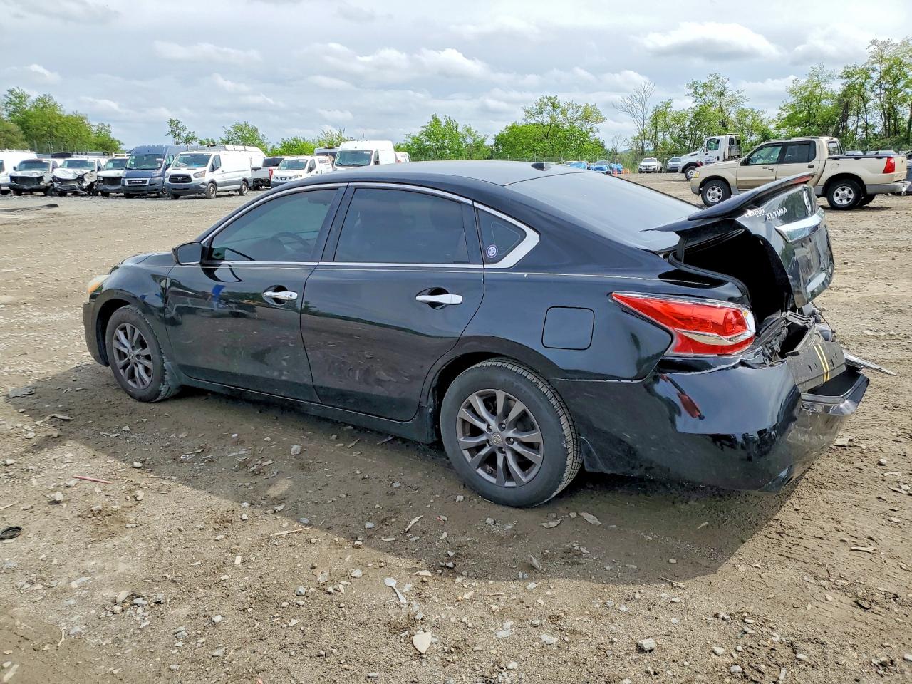 2015 Nissan Altima 2.5 S Black vin: 1N4AL3AP3FN357750