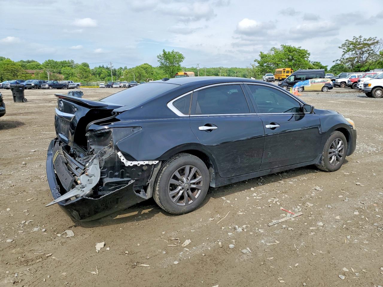 2015 Nissan Altima 2.5 S Black vin: 1N4AL3AP3FN357750