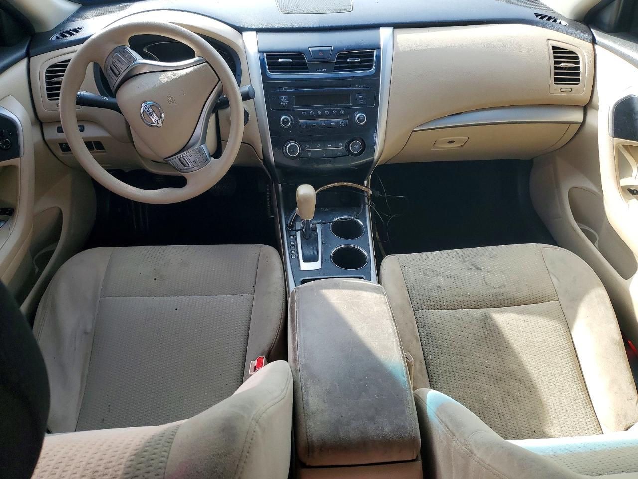 2015 Nissan Altima 2.5 S White vin: 1N4AL3AP3FN370546