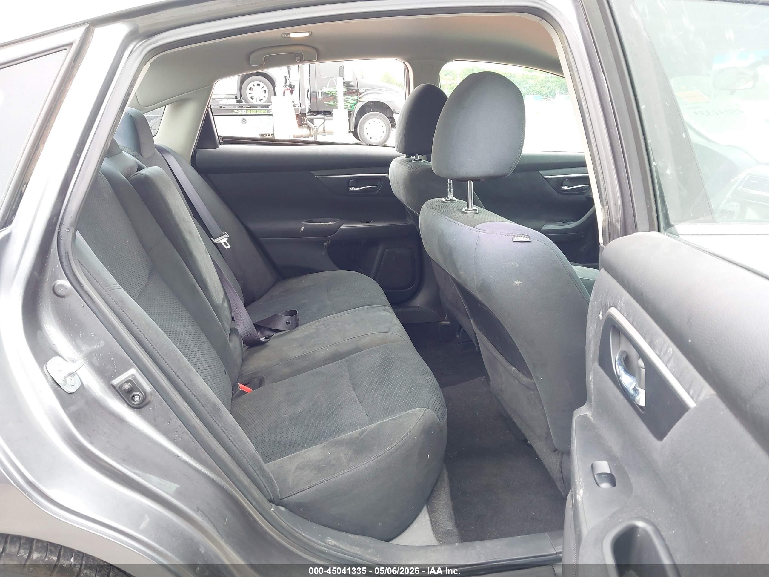 2015 Nissan Altima 2.5 S Gray vin: 1N4AL3AP3FN377187