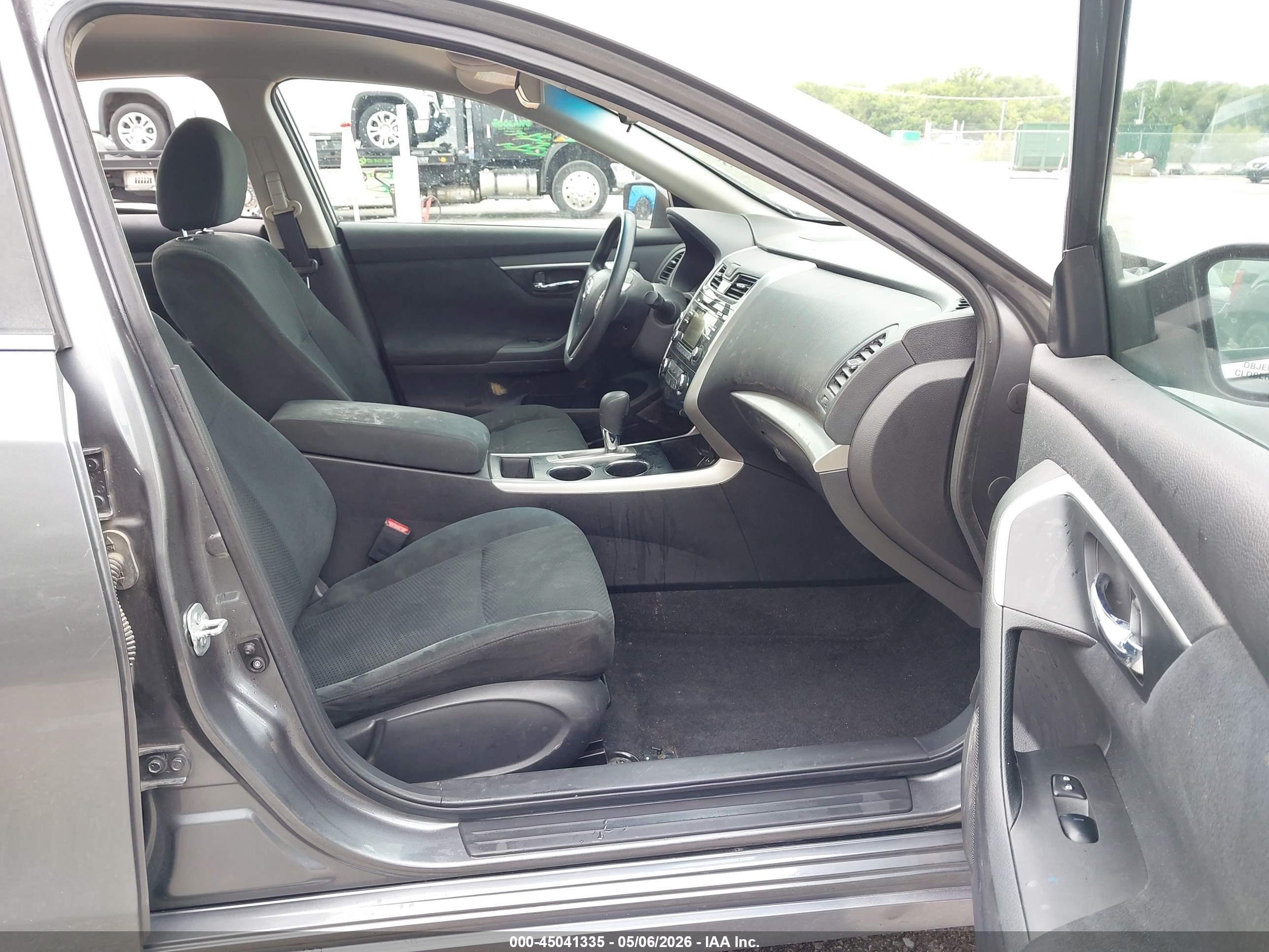 2015 Nissan Altima 2.5 S Gray vin: 1N4AL3AP3FN377187