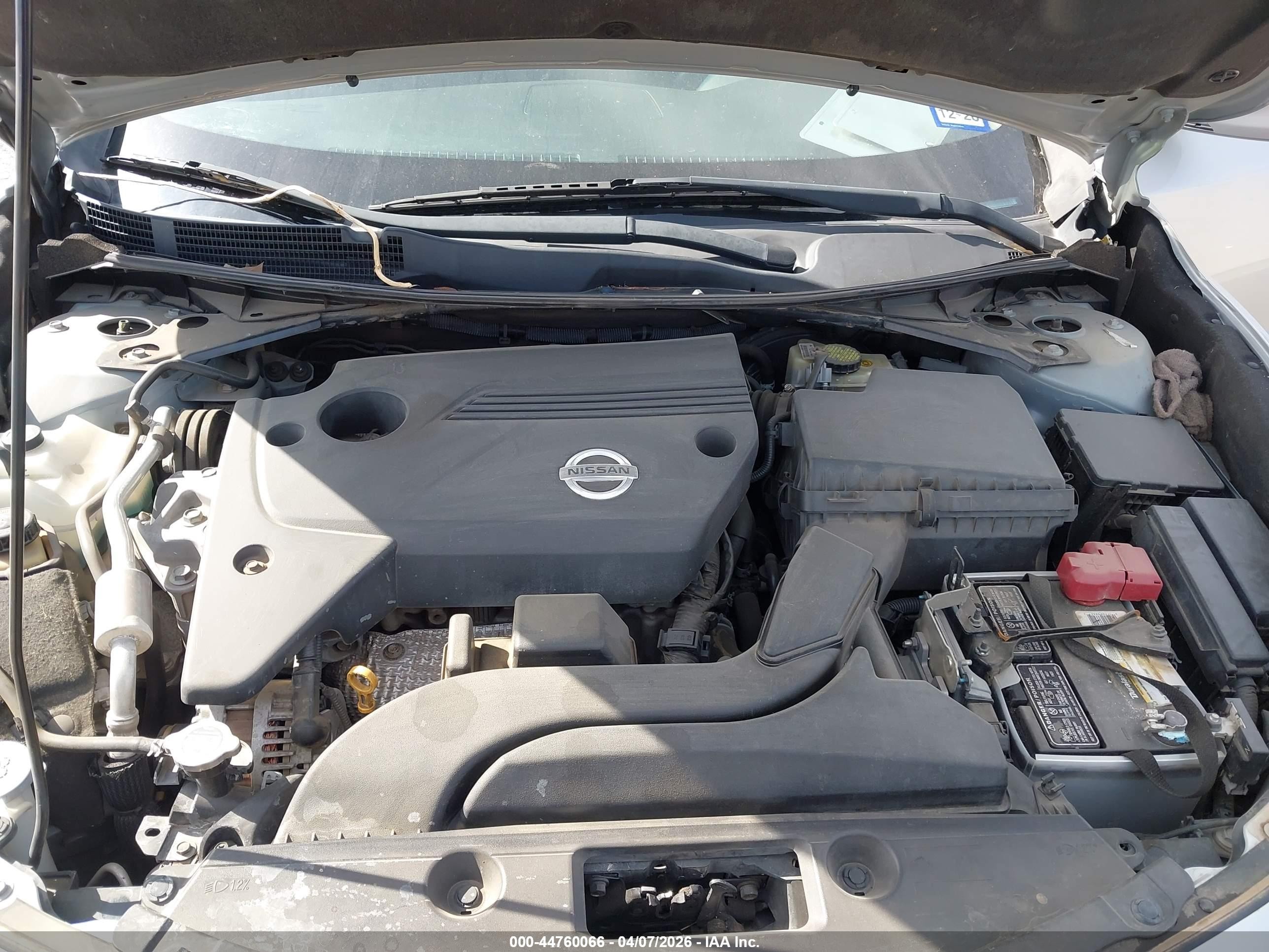 2015 Nissan Altima 2.5/2.5 S/2.5 Sl/2.5 Sv Серебряный vin: 1N4AL3AP3FN379053