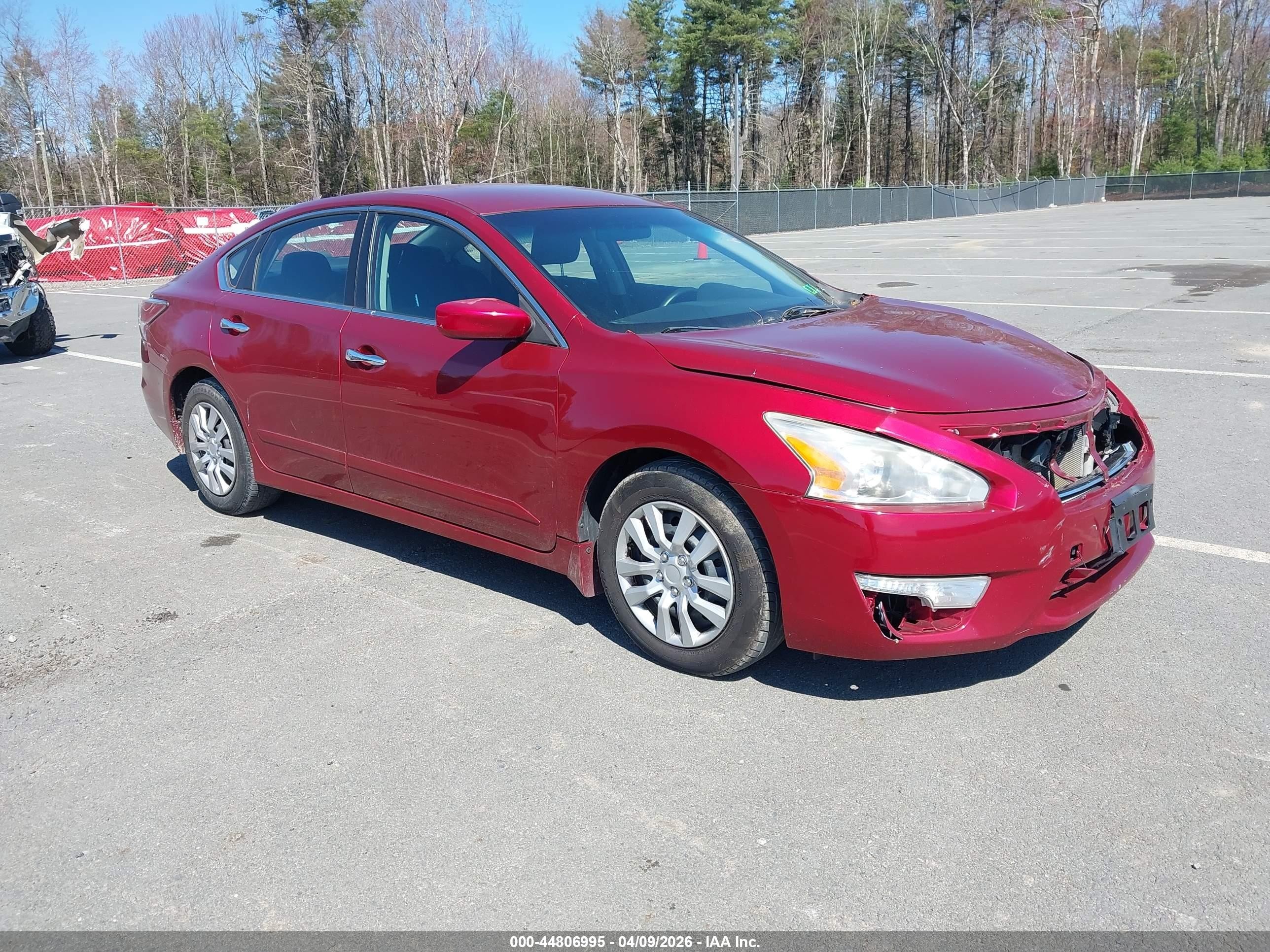 2015 Nissan Altima 2.5 S Maroon vin: 1N4AL3AP3FN380011