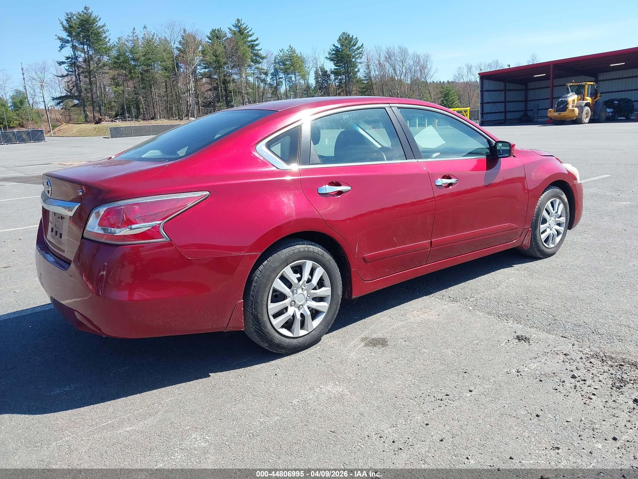 2015 Nissan Altima 2.5 S Maroon vin: 1N4AL3AP3FN380011