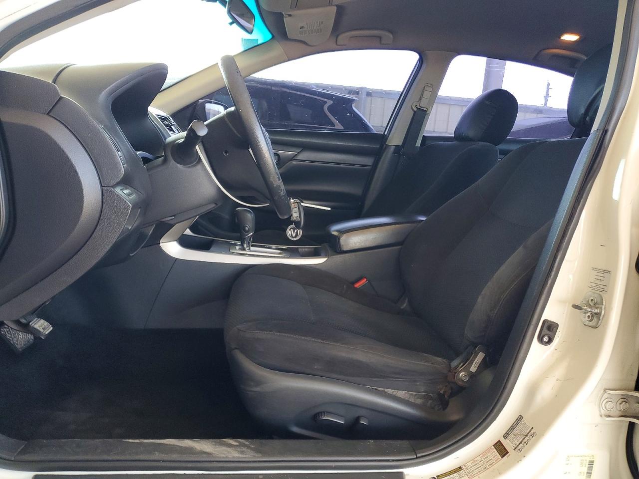2015 Nissan Altima White vin: 1N4AL3AP3FN387606