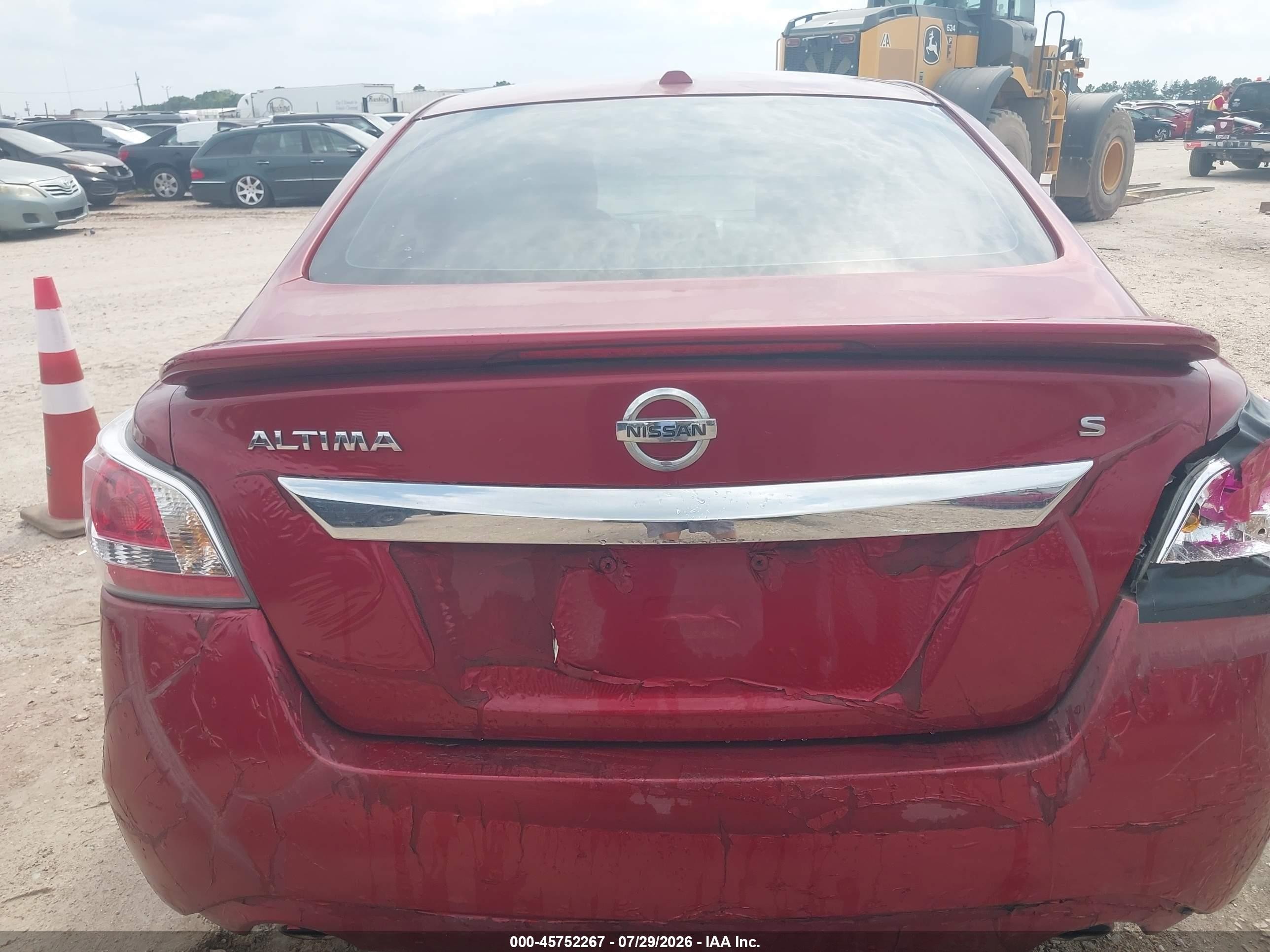 2015 Nissan Altima 2.5 S Red vin: 1N4AL3AP3FN394118