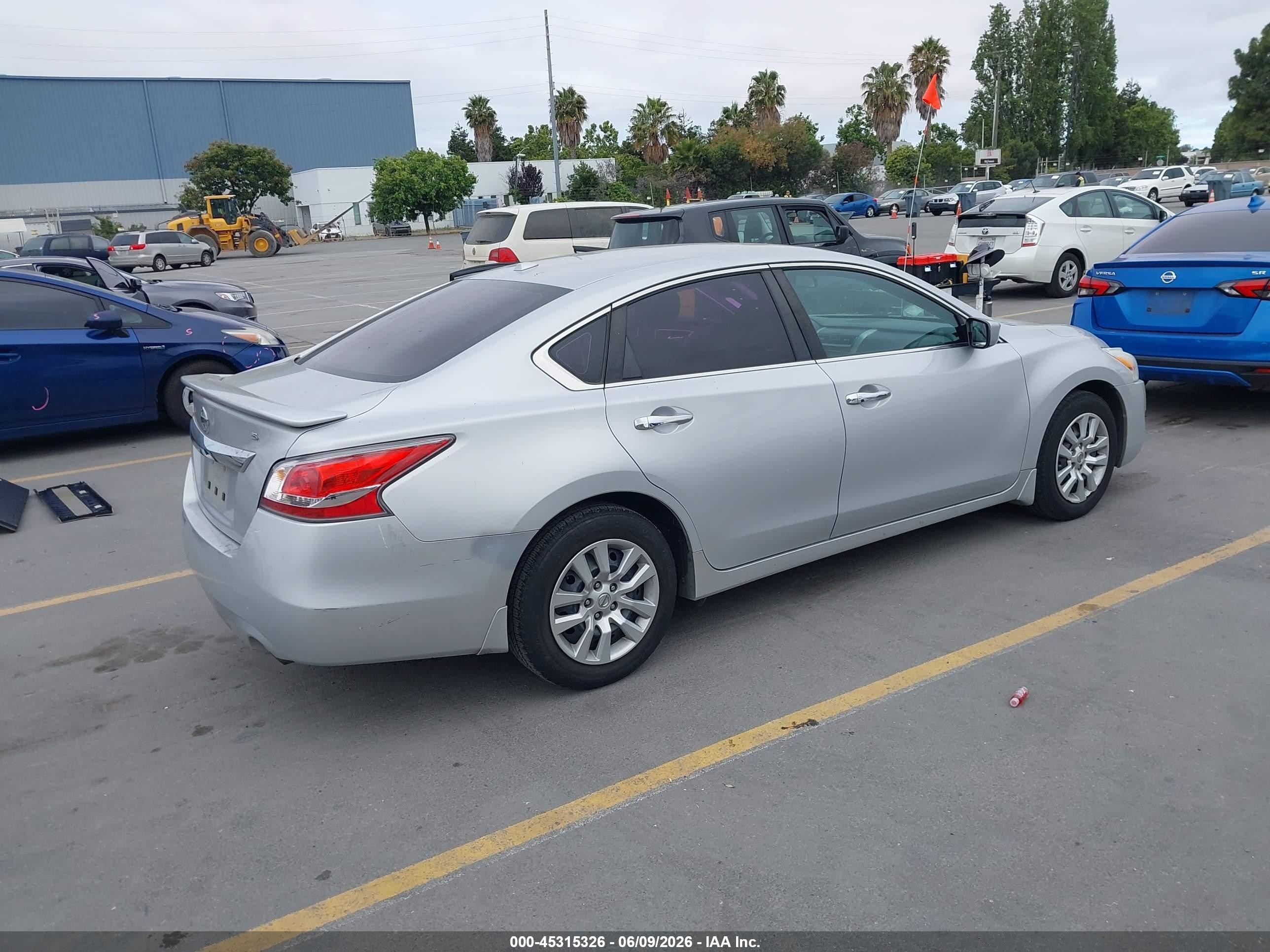 2015 Nissan Altima 2.5 S Серый vin: 1N4AL3AP3FN395737