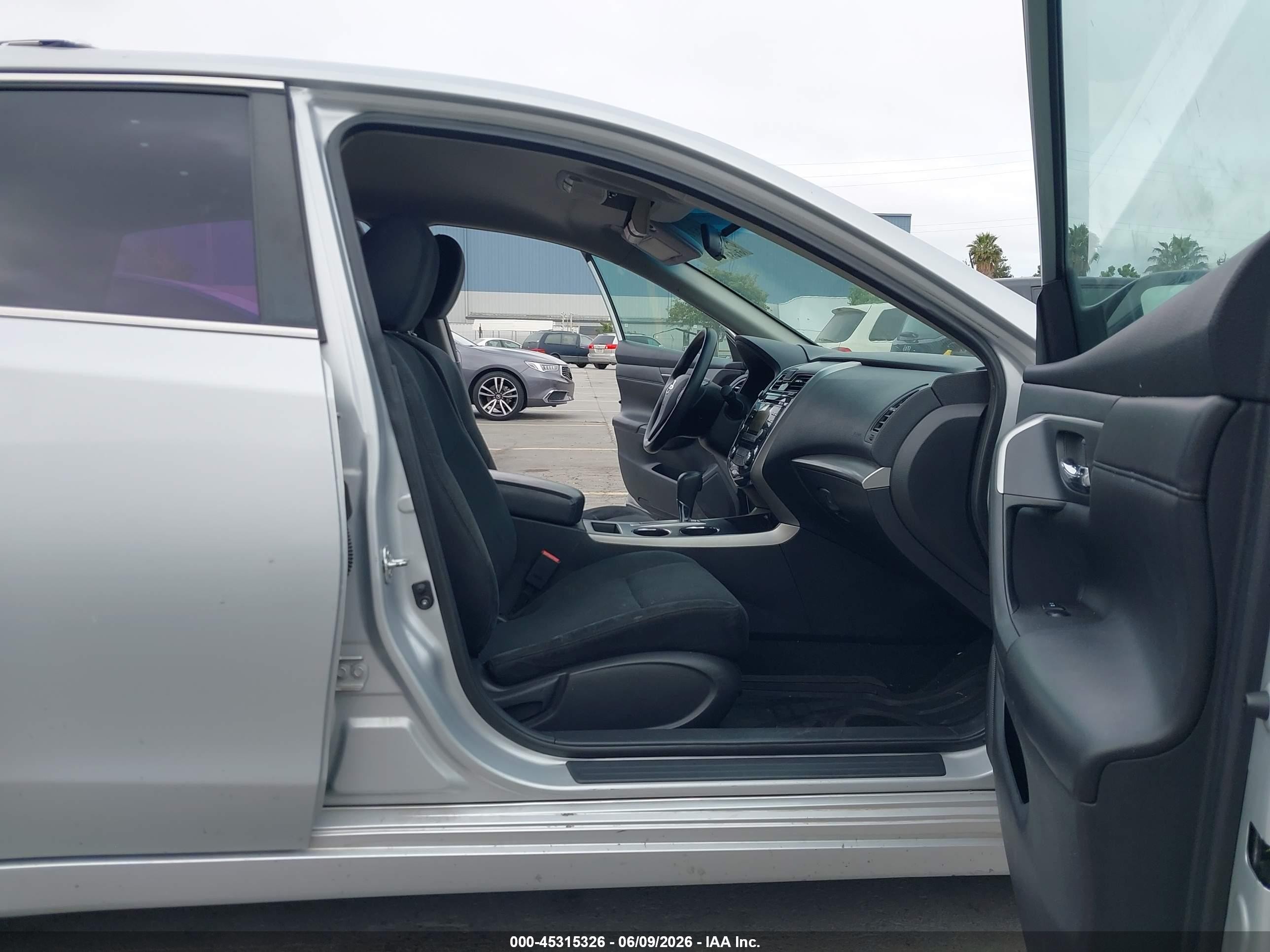 2015 Nissan Altima 2.5 S Серый vin: 1N4AL3AP3FN395737