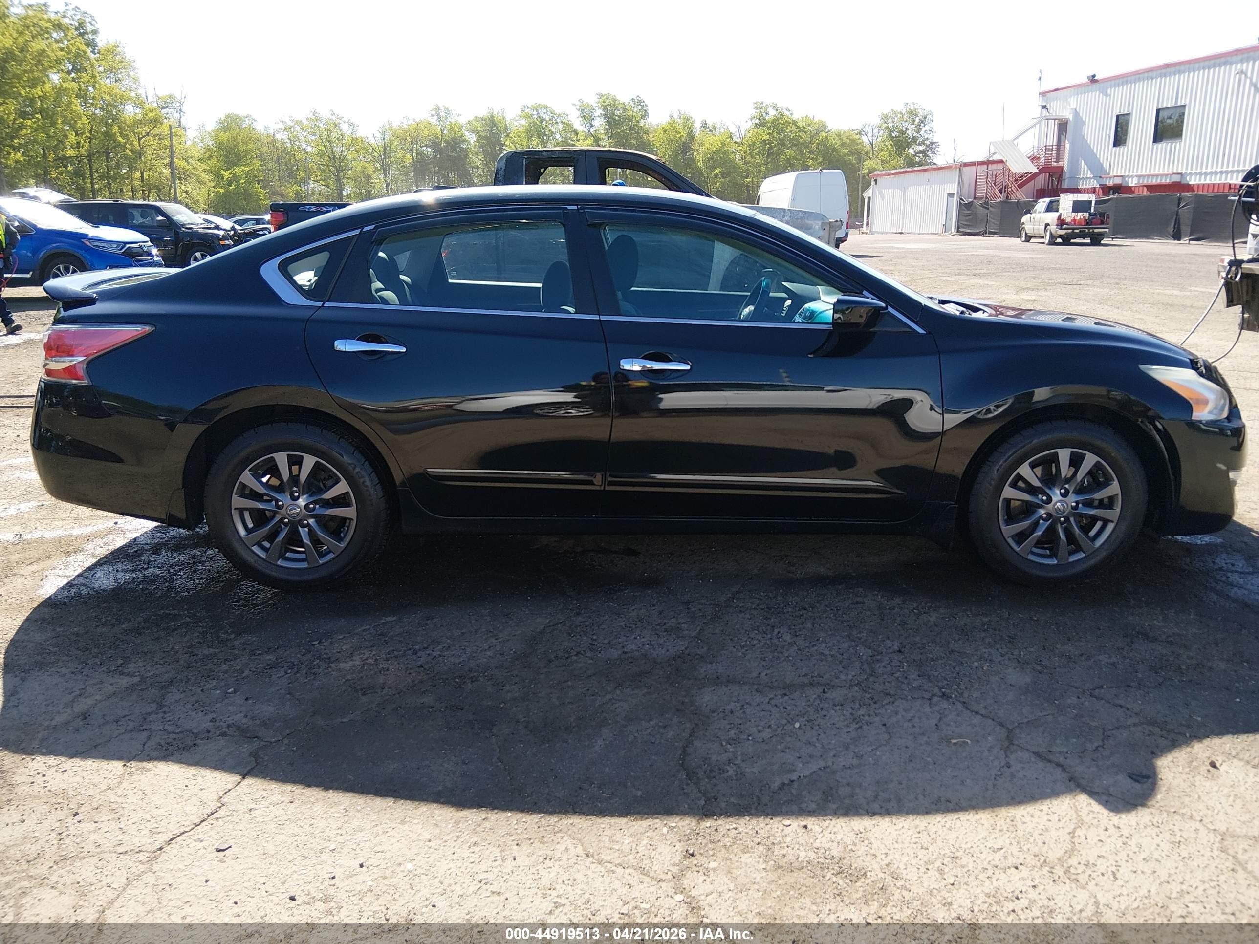 2015 Nissan Altima 2.5 S Black vin: 1N4AL3AP3FN397570