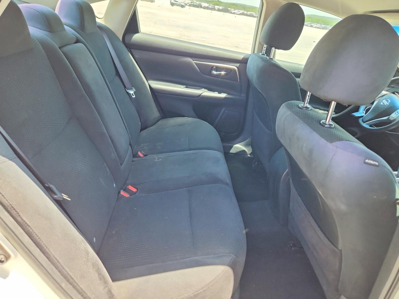 2015 Nissan Altima 2.5 S White vin: 1N4AL3AP3FN403769