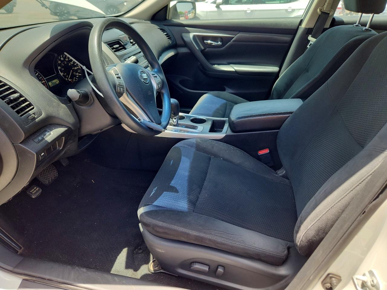 2015 Nissan Altima 2.5 S White vin: 1N4AL3AP3FN403769