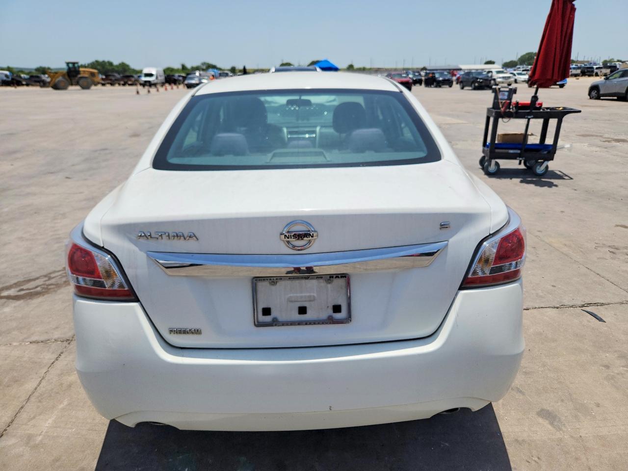 2015 Nissan Altima 2.5 S White vin: 1N4AL3AP3FN403769