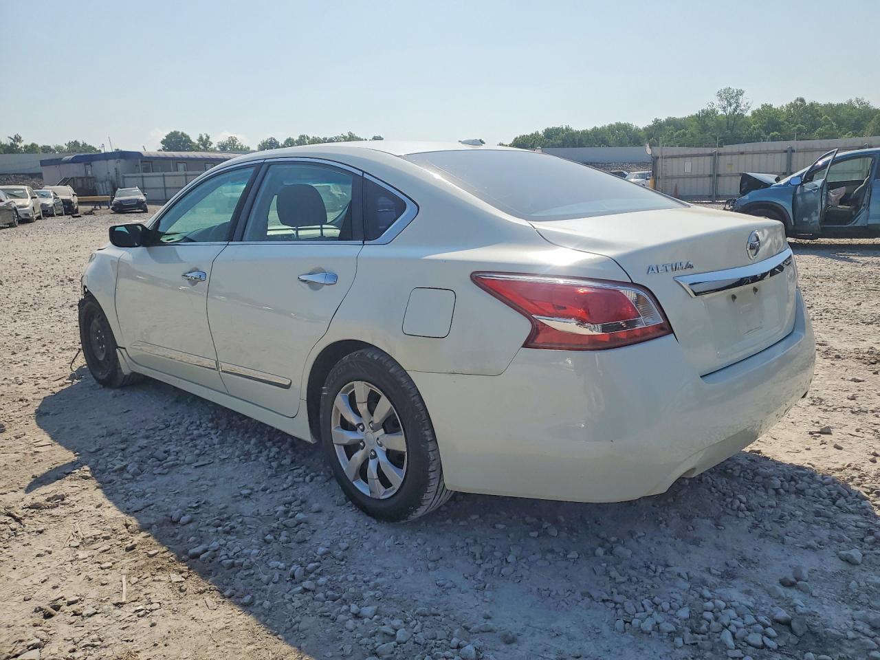 2015 Nissan Altima White vin: 1N4AL3AP3FN861781