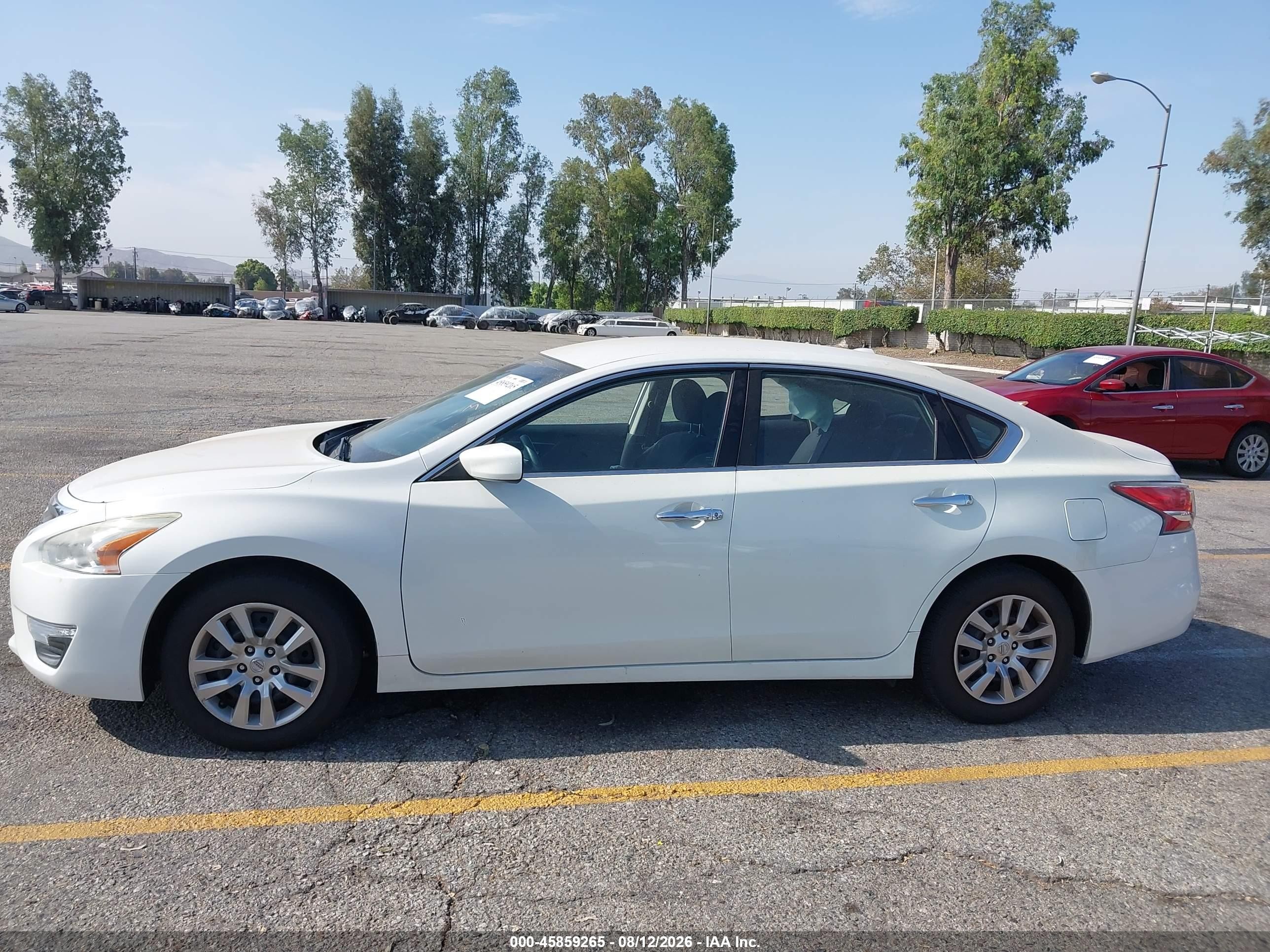 2015 Nissan Altima 2.5/2.5 S/2.5 Sl/2.5 Sv White vin: 1N4AL3AP3FN864969