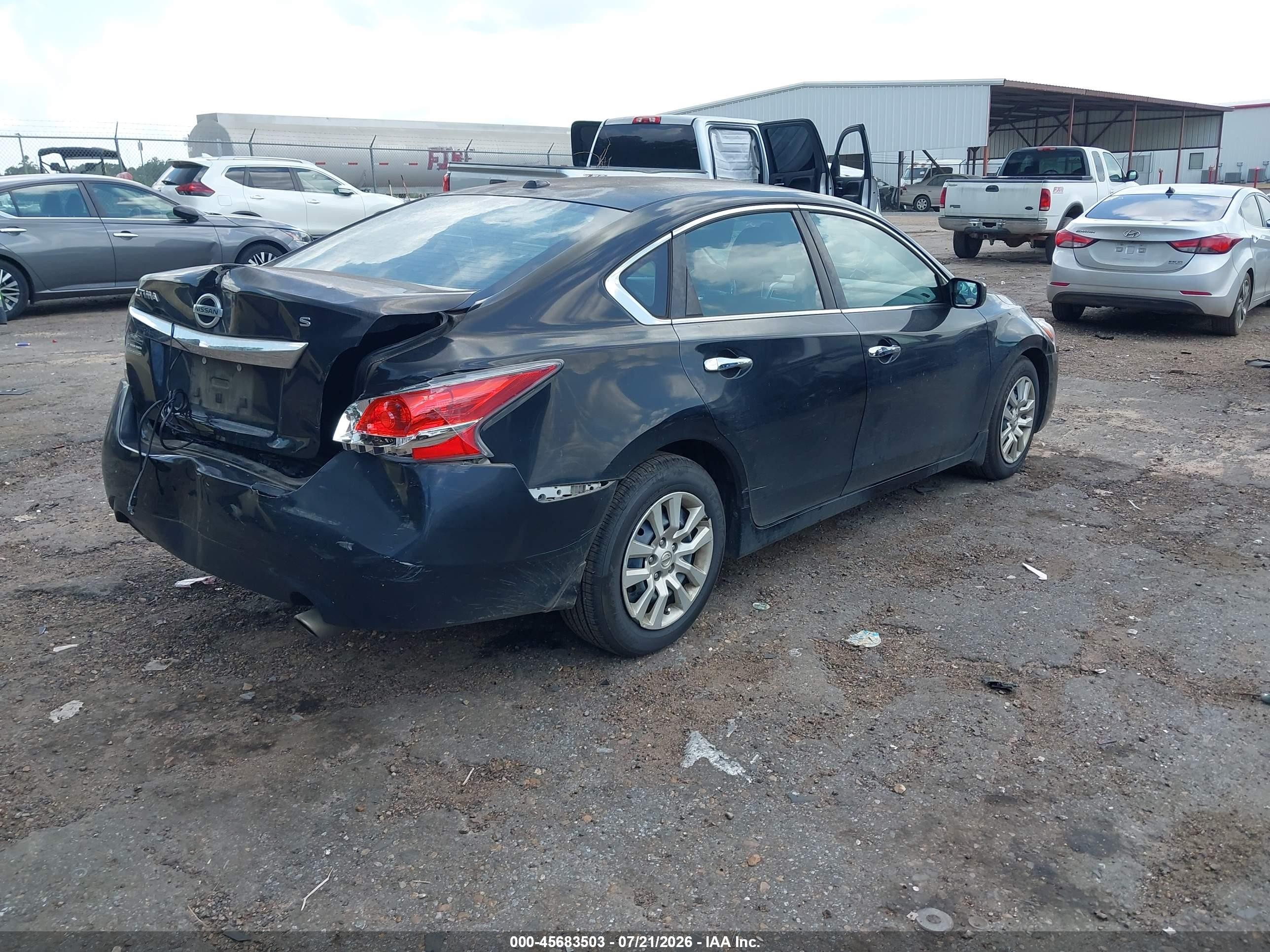 2015 Nissan Altima 2.5 S Black vin: 1N4AL3AP3FN880542