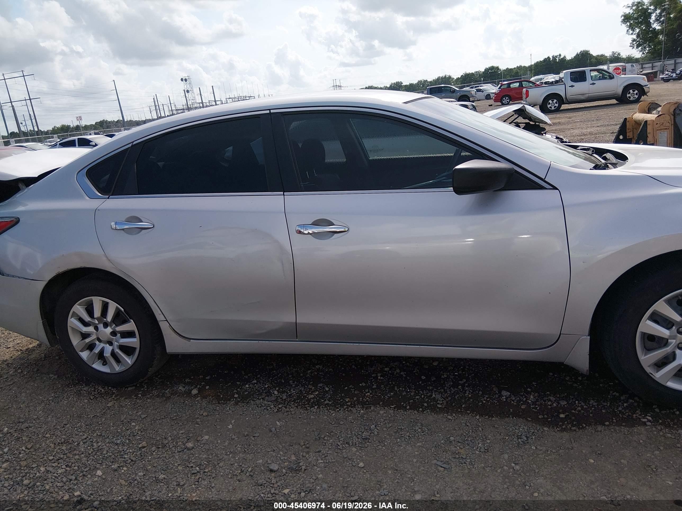2015 Nissan Altima 2.5 S Silver vin: 1N4AL3AP3FN883554