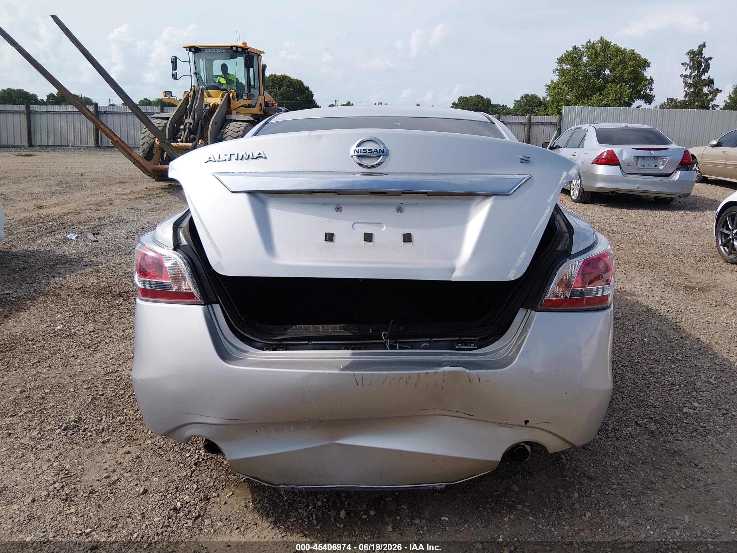 2015 Nissan Altima 2.5 S Silver vin: 1N4AL3AP3FN883554