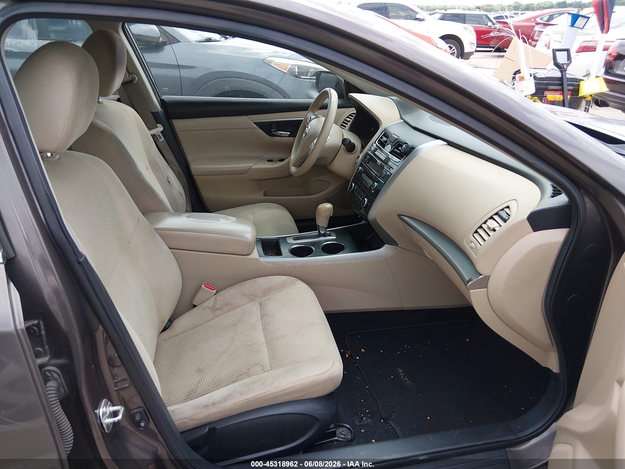 2015 Nissan Altima 2.5 S Brown vin: 1N4AL3AP3FN889466