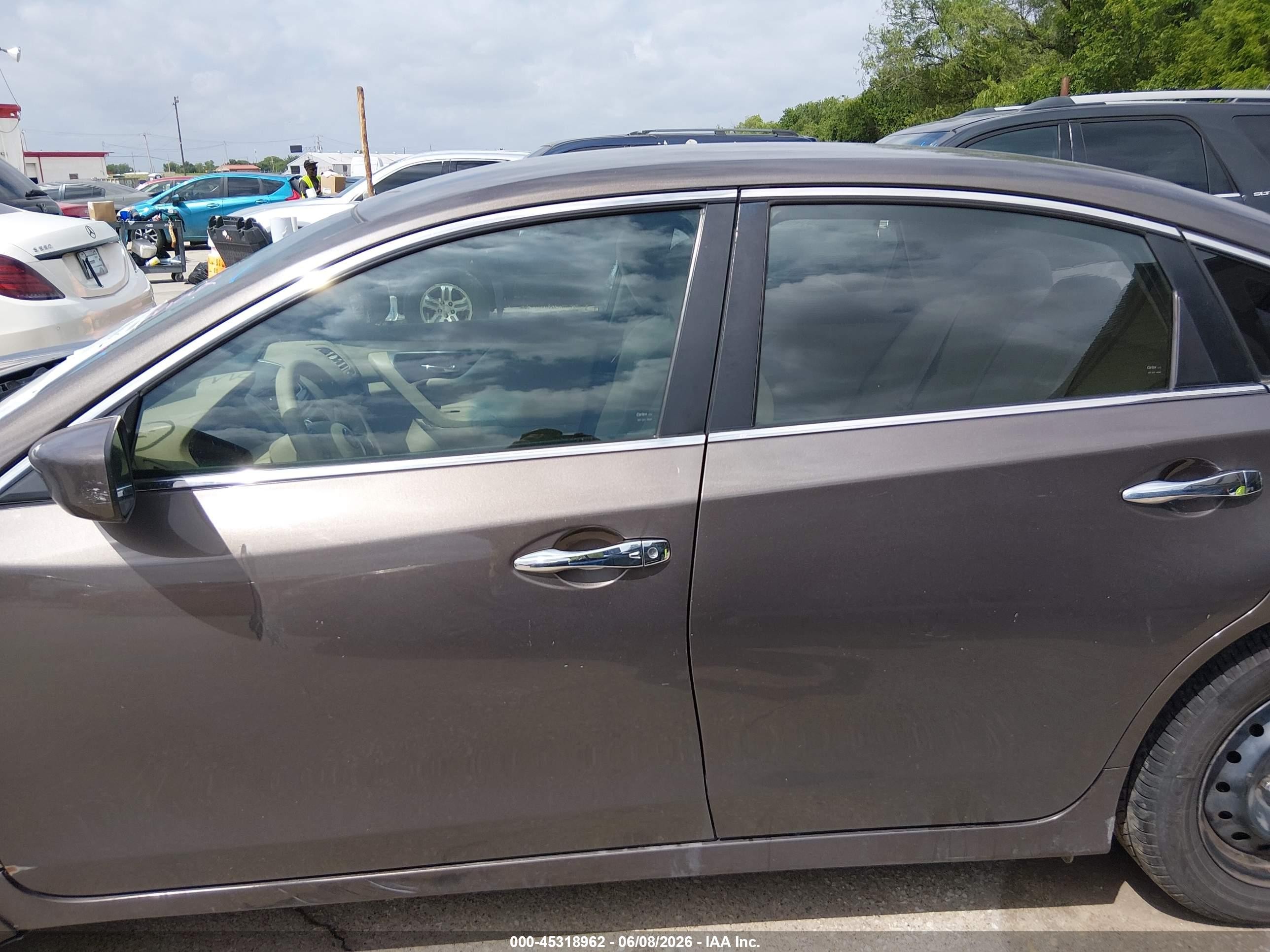 2015 Nissan Altima 2.5 S Brown vin: 1N4AL3AP3FN889466
