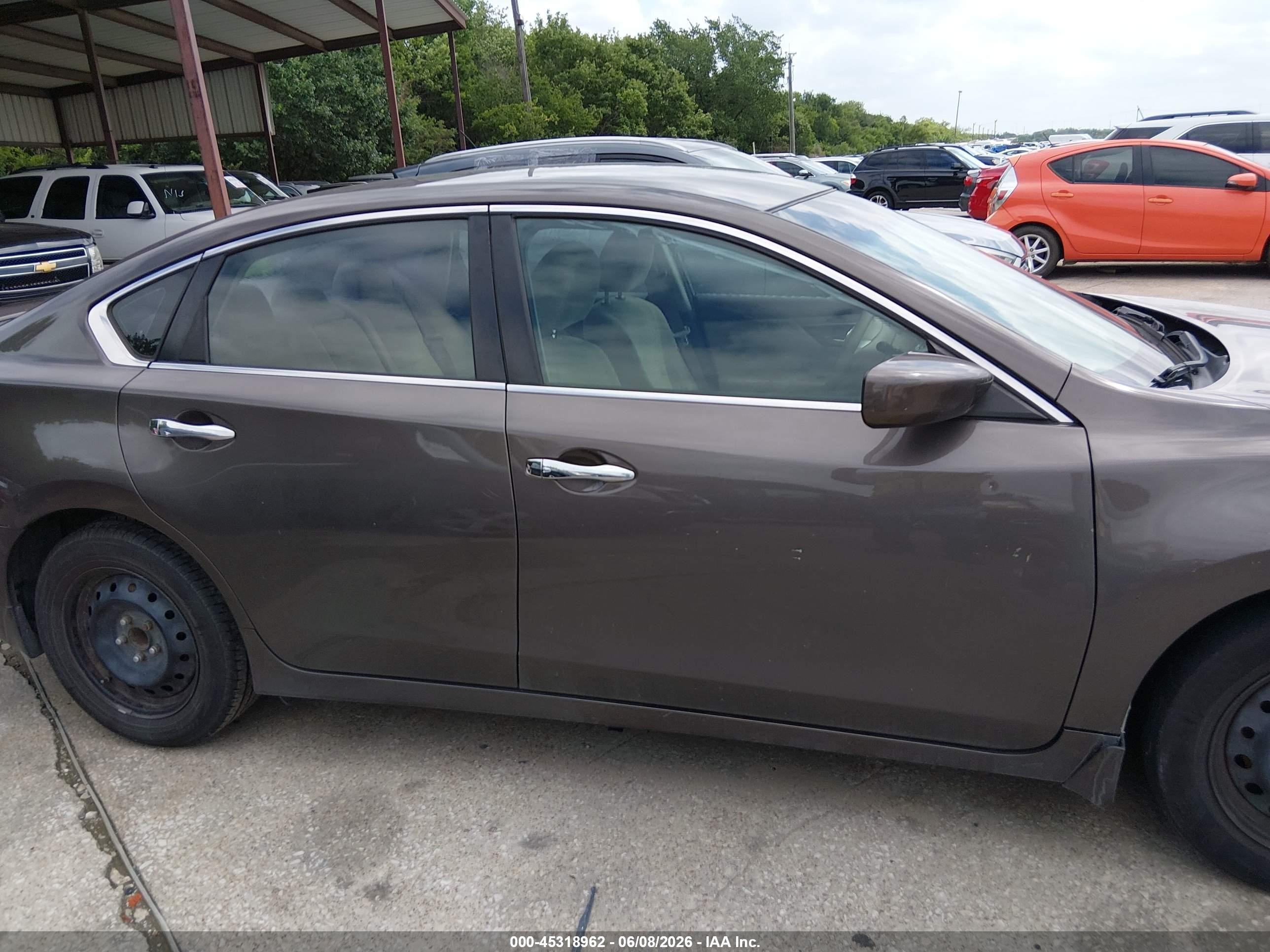 2015 Nissan Altima 2.5 S Brown vin: 1N4AL3AP3FN889466