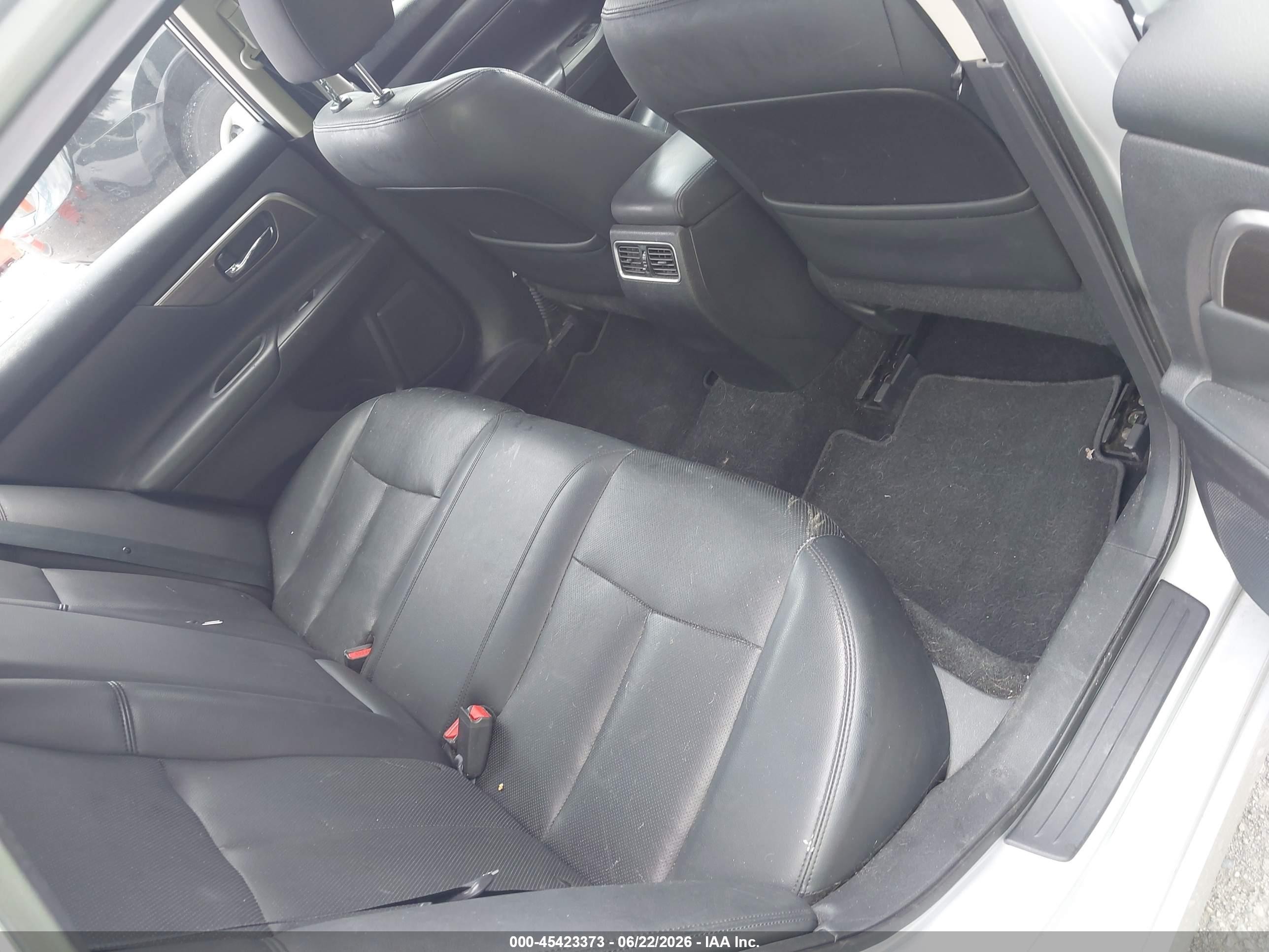 2015 Nissan Altima 2.5 Sl Silver vin: 1N4AL3AP3FN907688