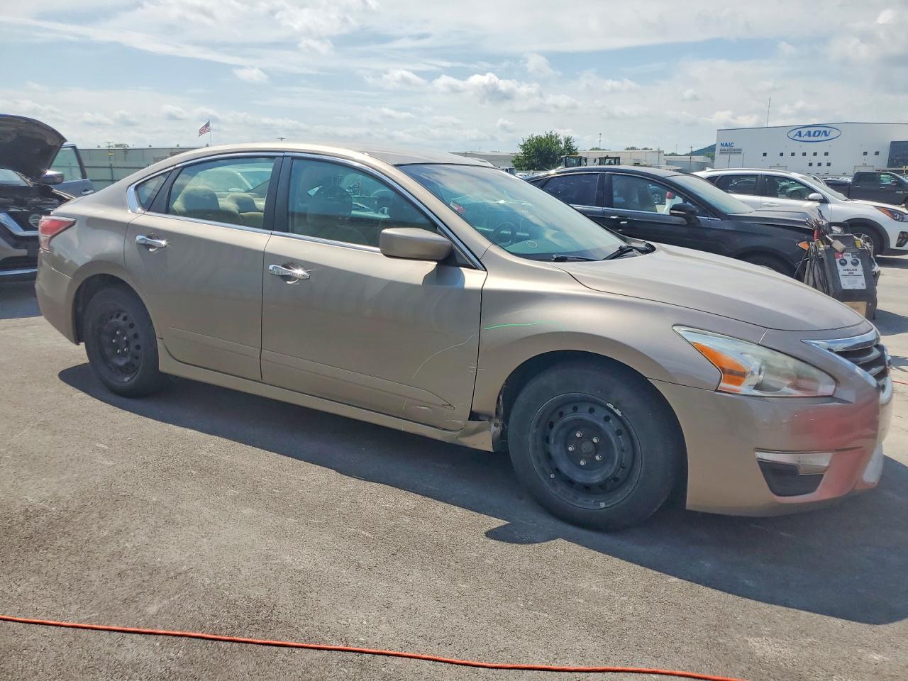 2015 Nissan Altima 2.5 S Beige vin: 1N4AL3AP3FN916097