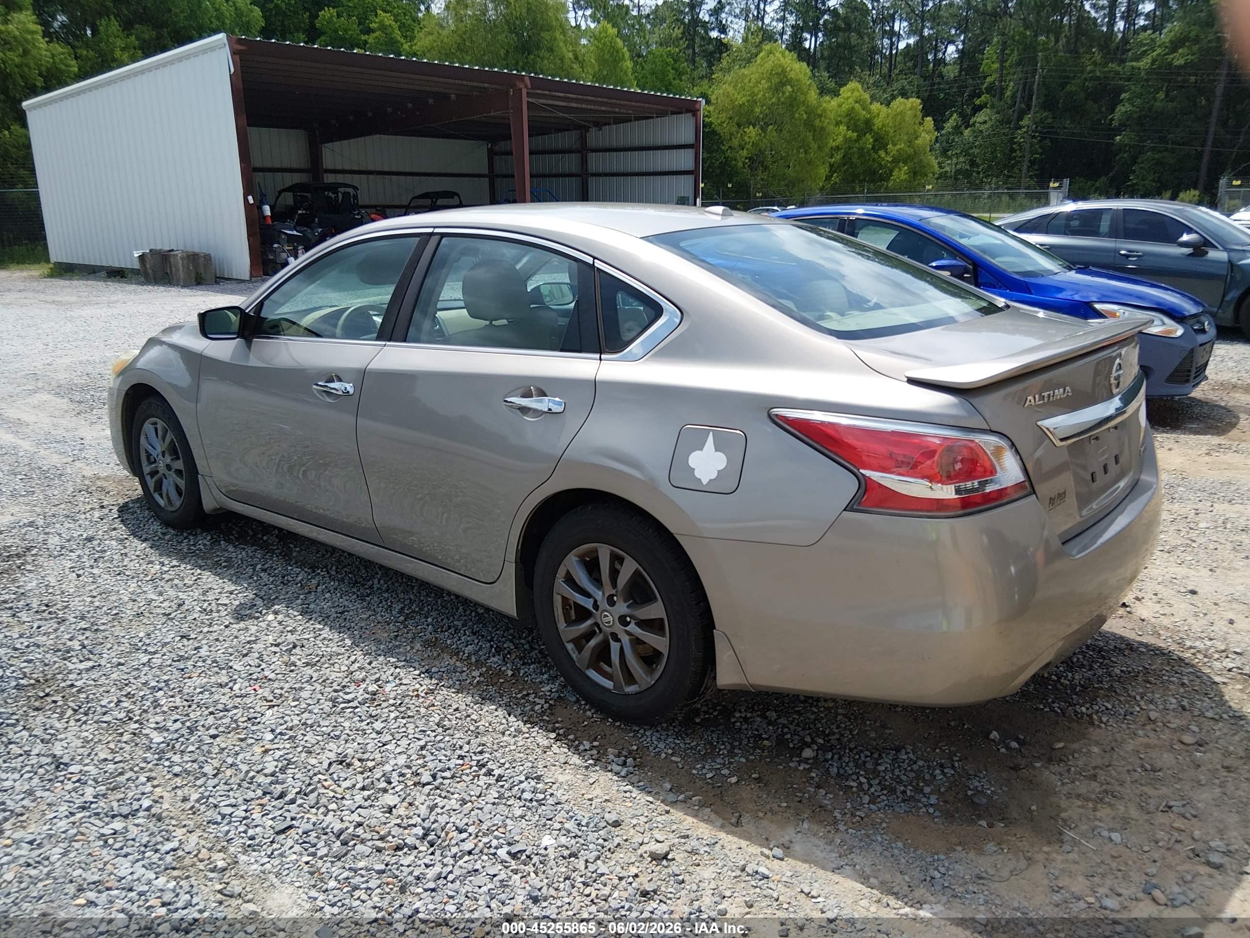2015 Nissan Altima 2.5 S Beige vin: 1N4AL3AP3FN916116