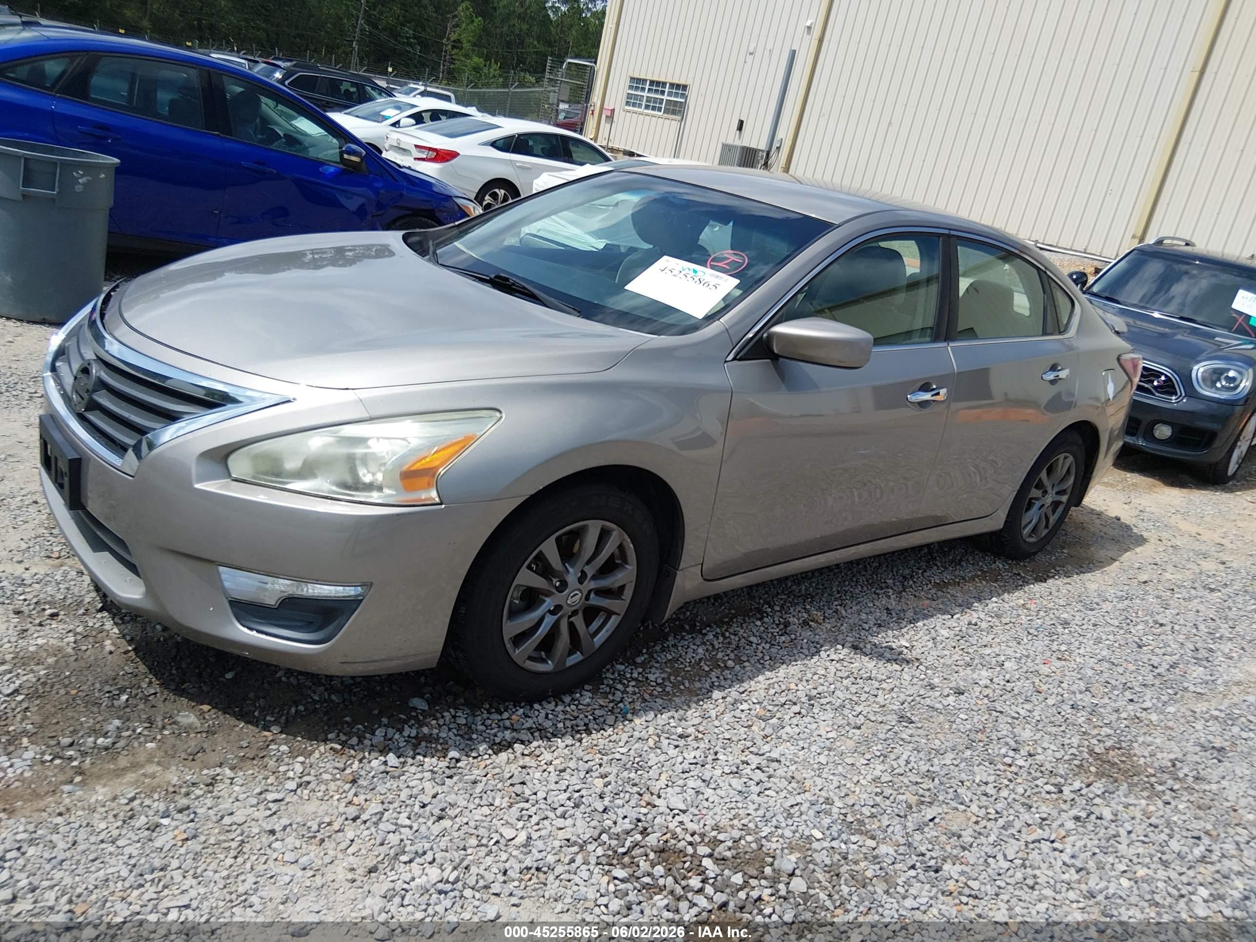 2015 Nissan Altima 2.5 S Beige vin: 1N4AL3AP3FN916116
