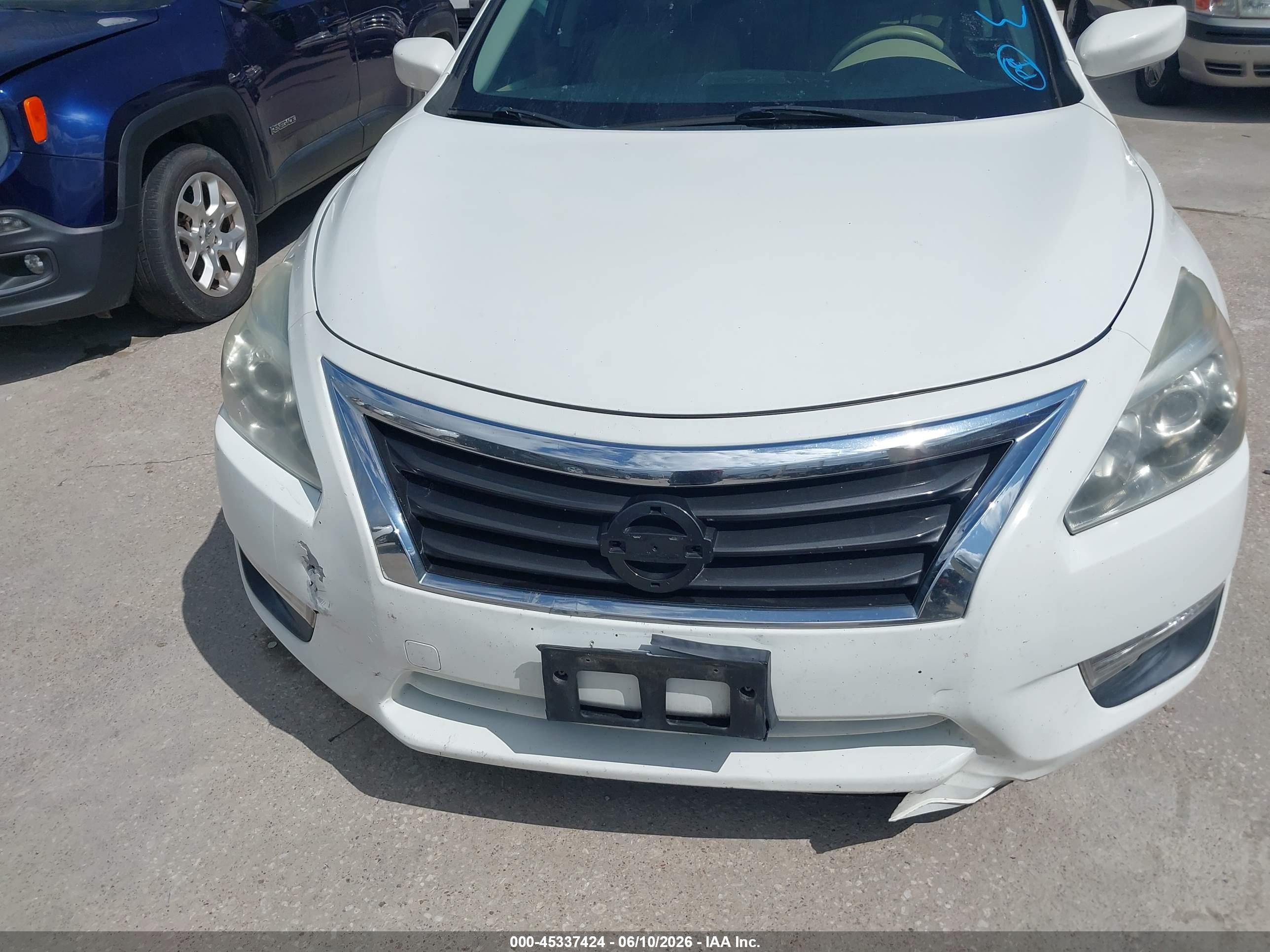 2015 Nissan Altima 2.5 S White vin: 1N4AL3AP3FN918366