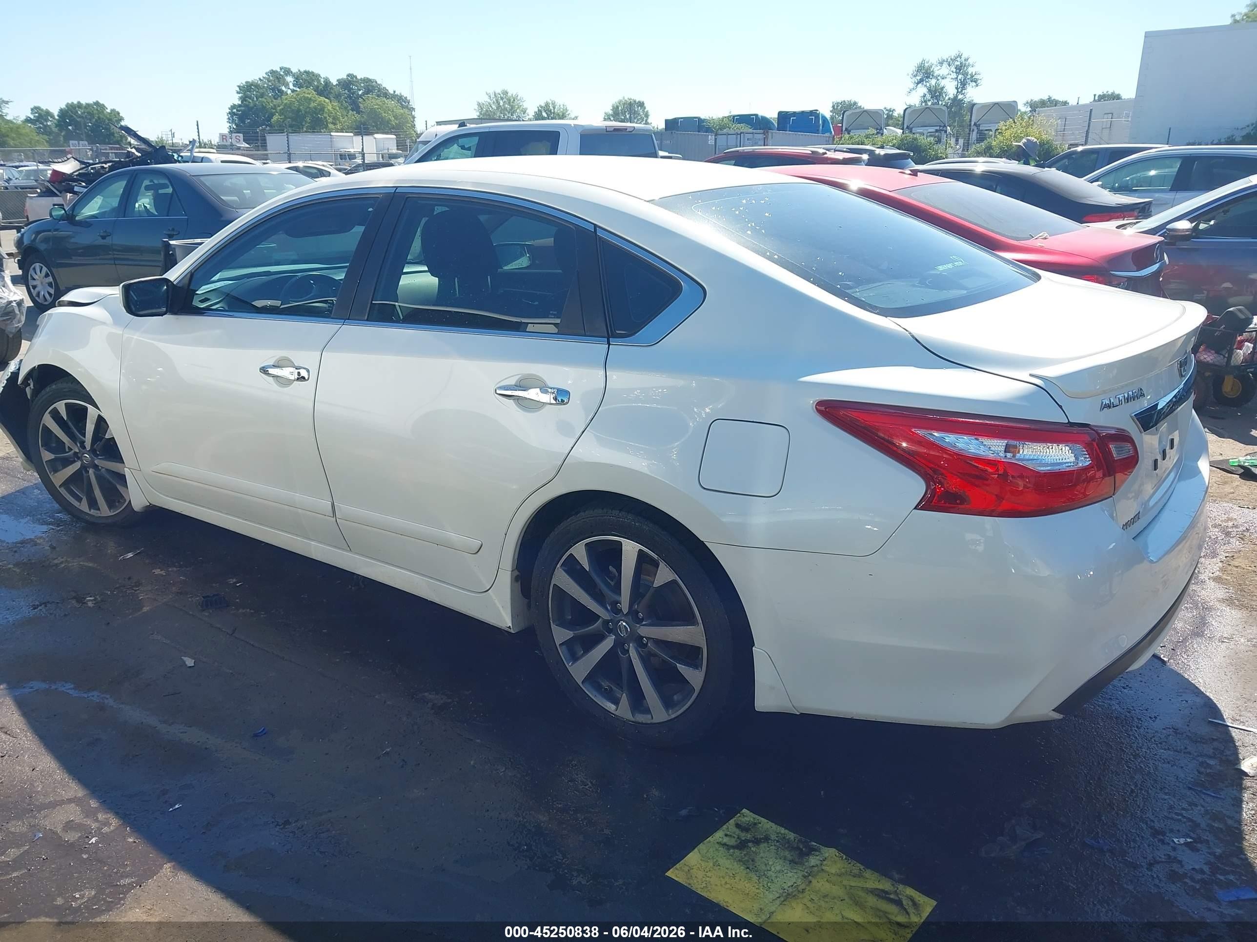 2016 Nissan Altima 2.5 Sr White vin: 1N4AL3AP3GC211829