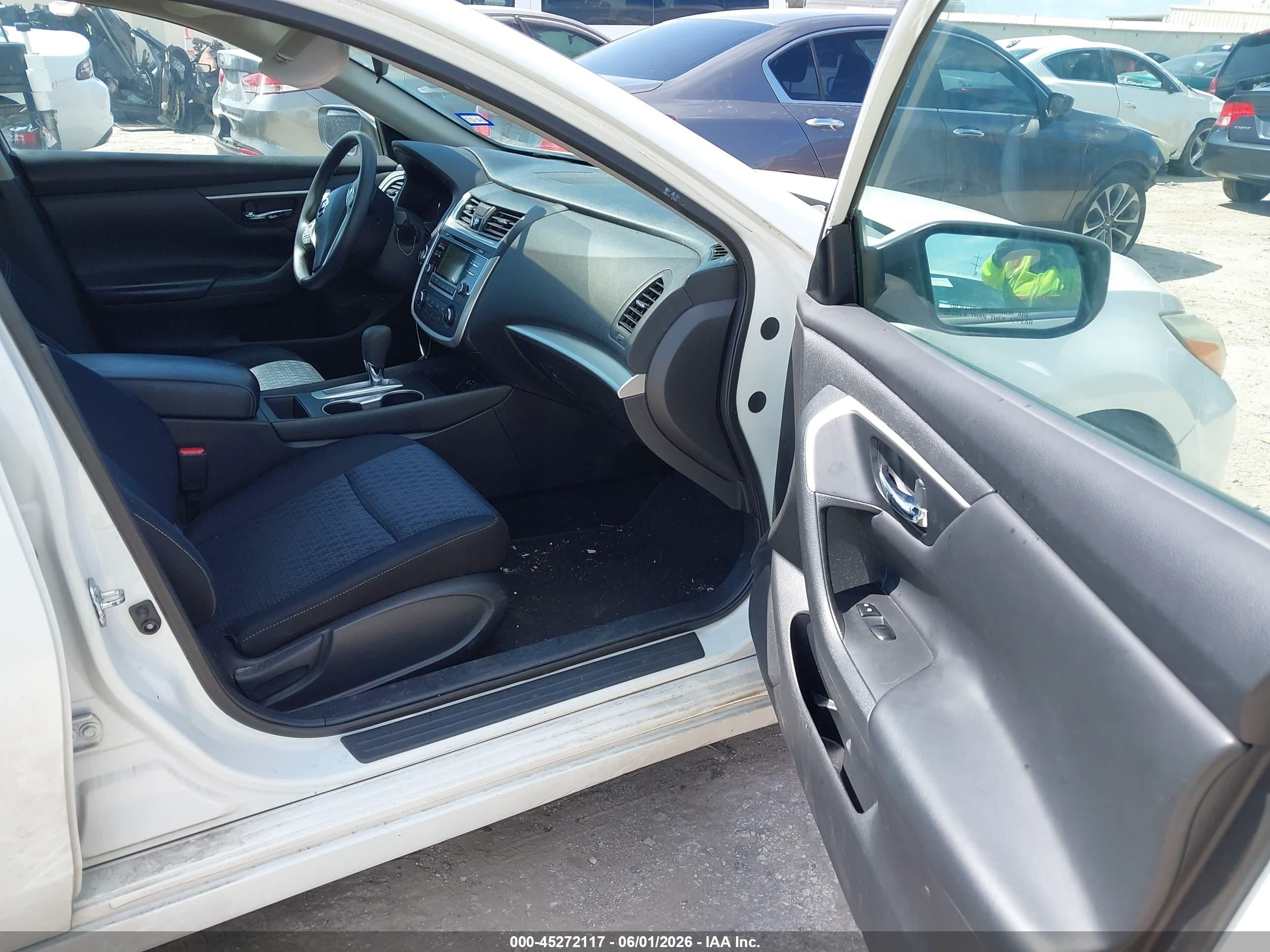 2016 Nissan Altima 2.5 S White vin: 1N4AL3AP3GN320814