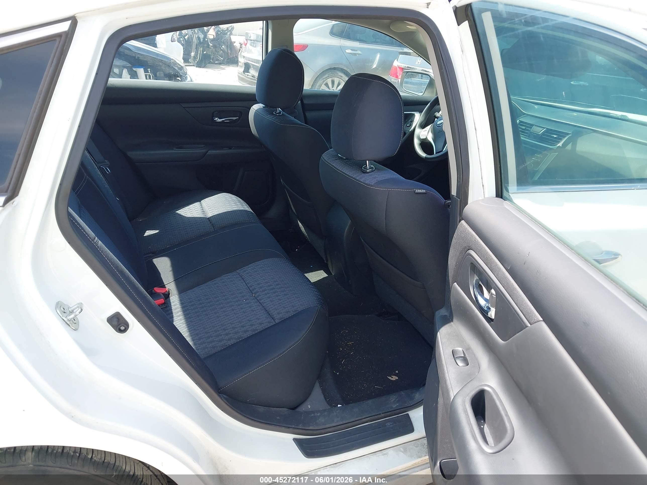 2016 Nissan Altima 2.5 S White vin: 1N4AL3AP3GN320814