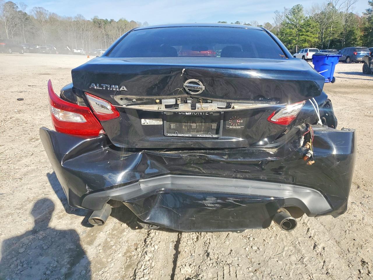 2016 Nissan Altima 2.5 S Black vin: 1N4AL3AP3GN365168