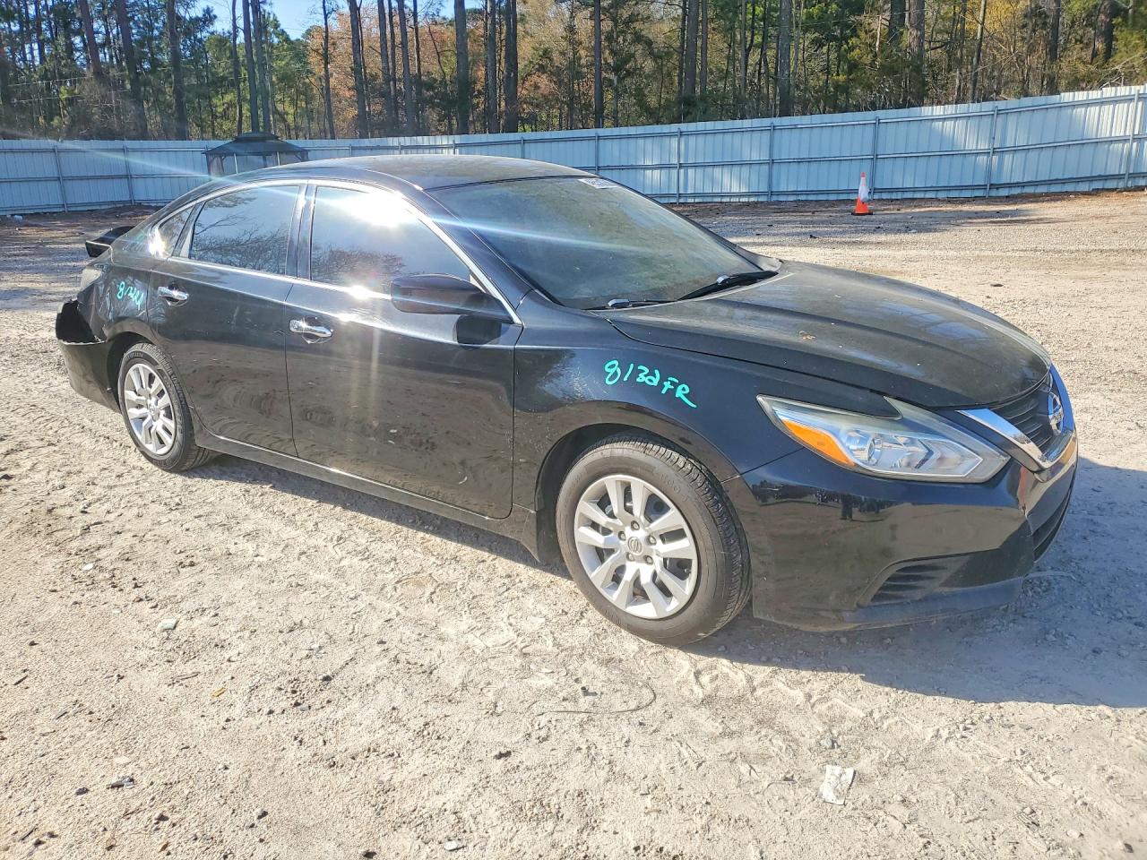 2016 Nissan Altima 2.5 S Black vin: 1N4AL3AP3GN365168