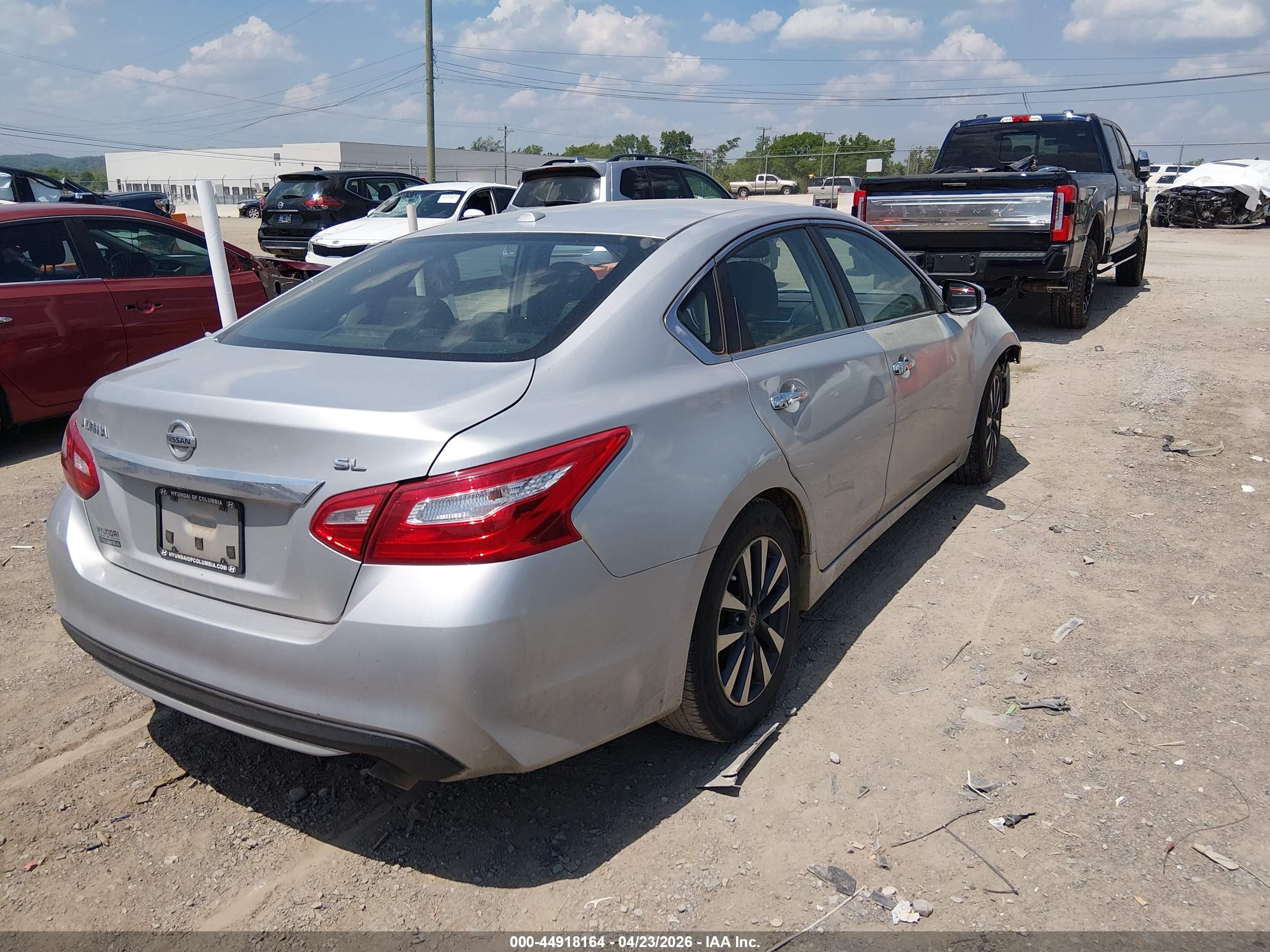 2017 Nissan Altima 2.5 Sl Серебряный vin: 1N4AL3AP3HC175030