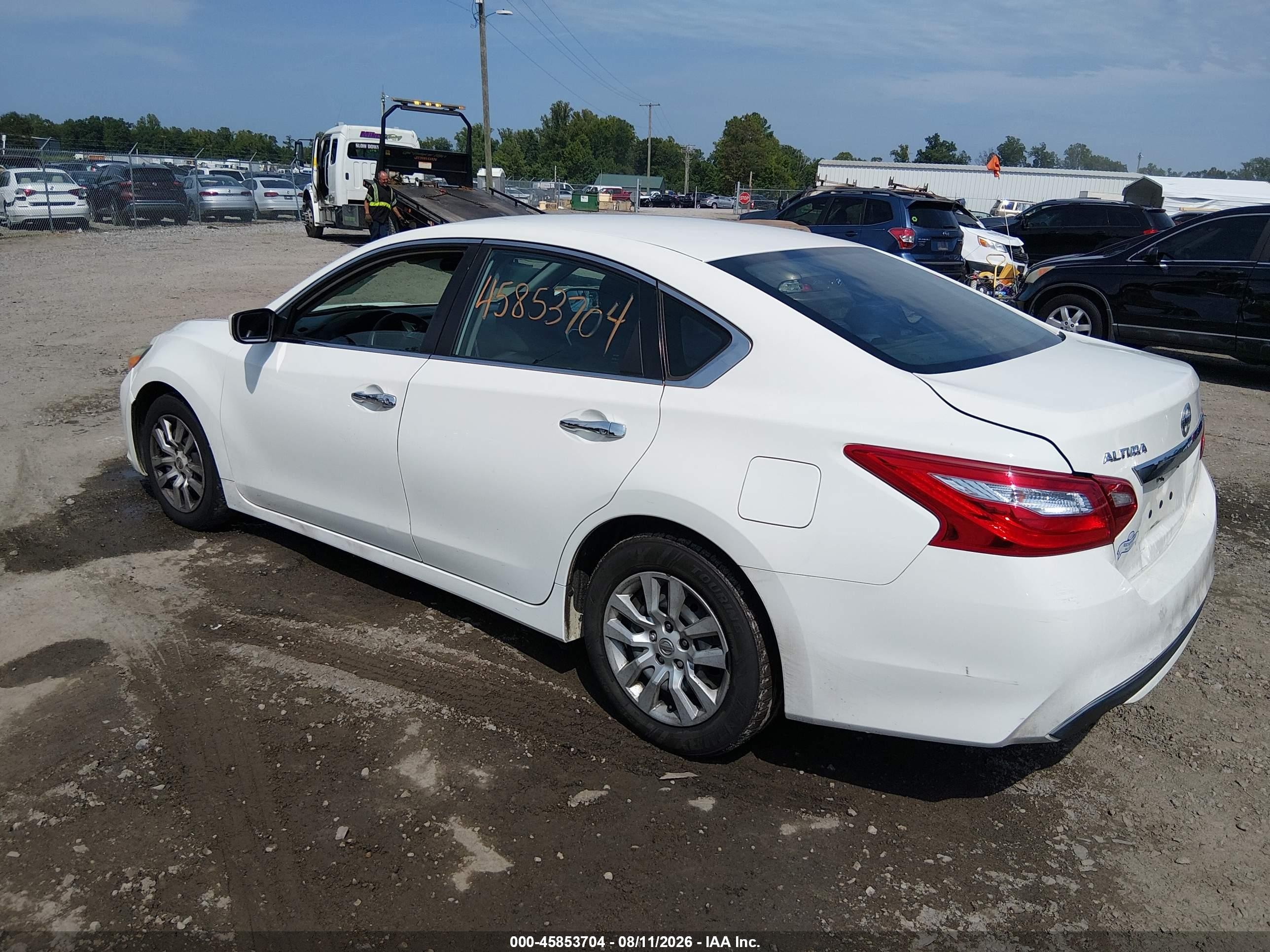 2017 Nissan Altima 2.5 S Белый vin: 1N4AL3AP3HC226851