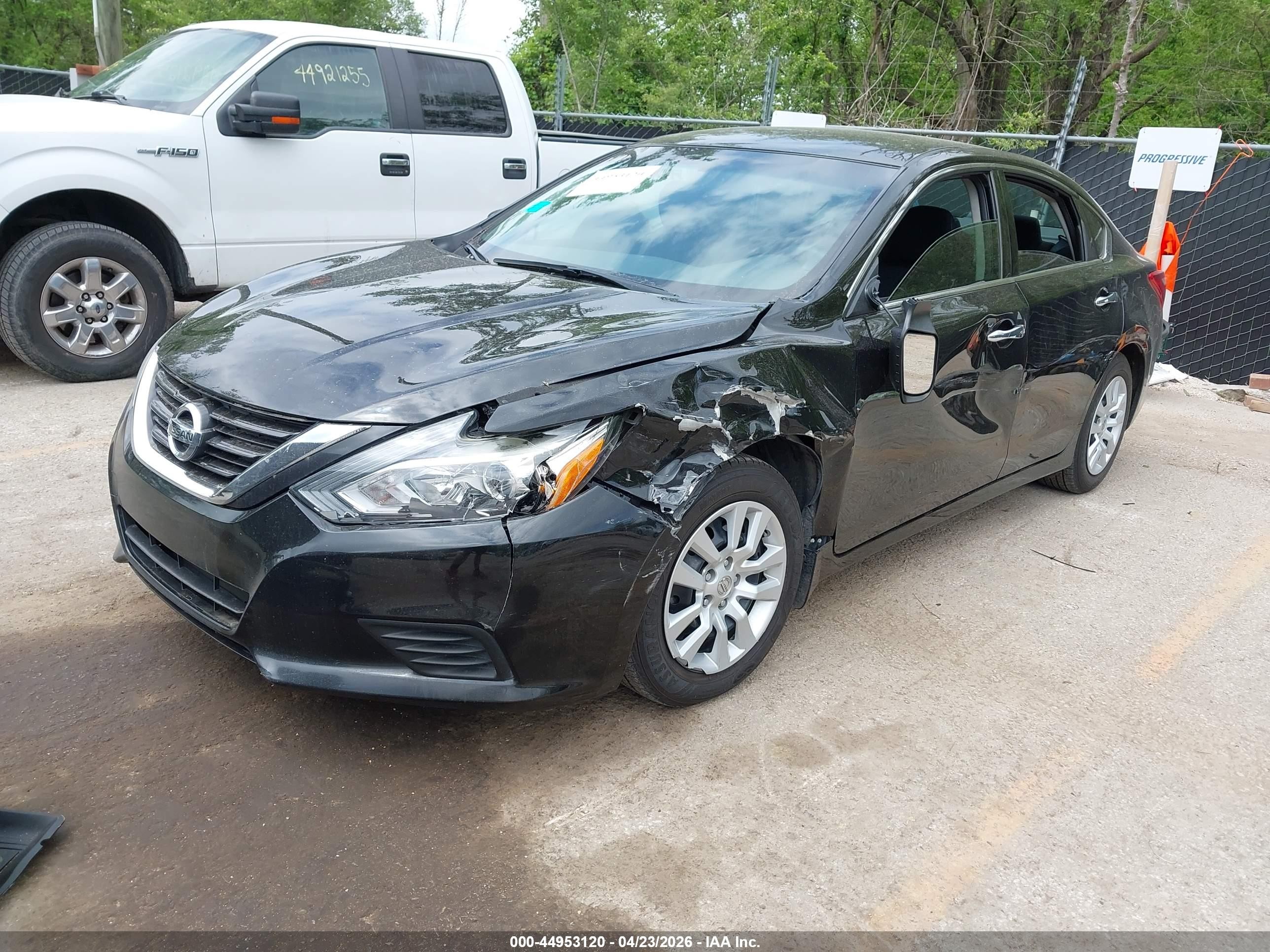 2017 Nissan Altima 2.5 S Черный vin: 1N4AL3AP3HC476865
