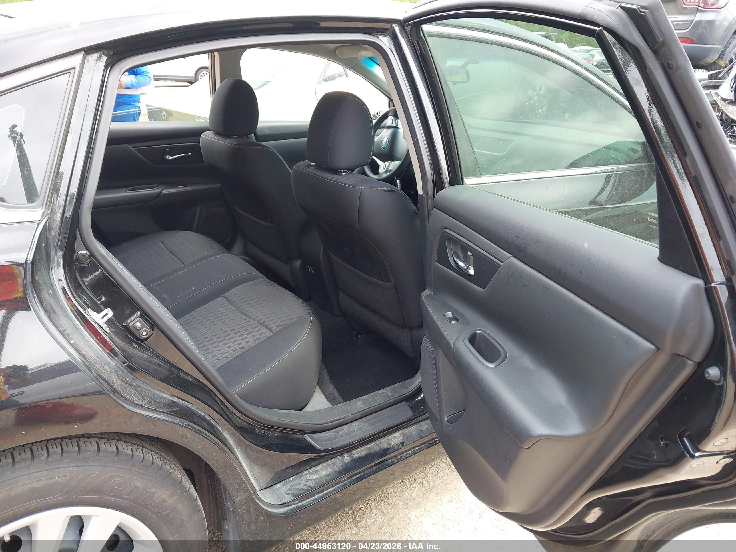 2017 Nissan Altima 2.5 S Черный vin: 1N4AL3AP3HC476865