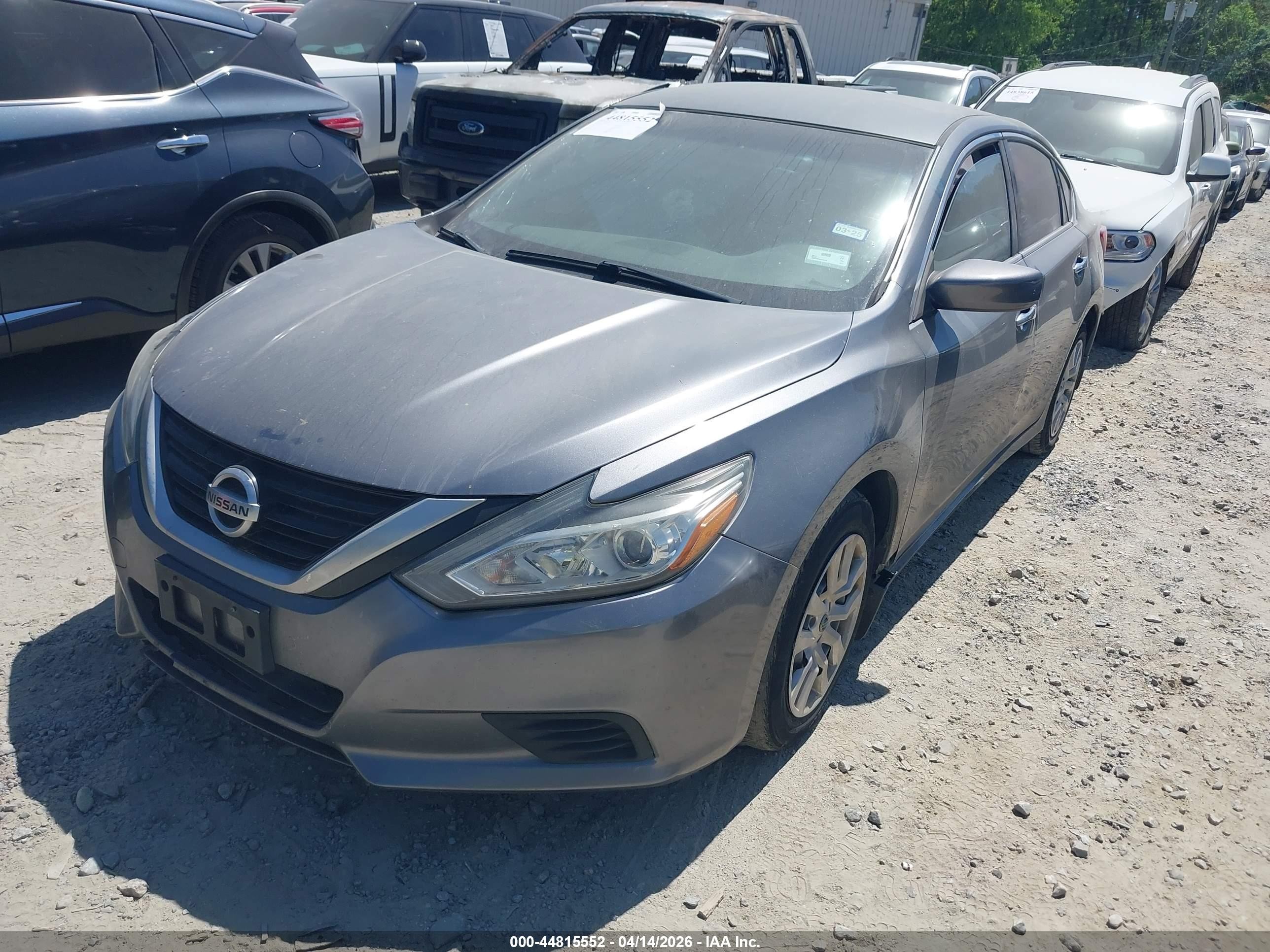 2017 Nissan Altima 2.5 S Серый vin: 1N4AL3AP3HC490510
