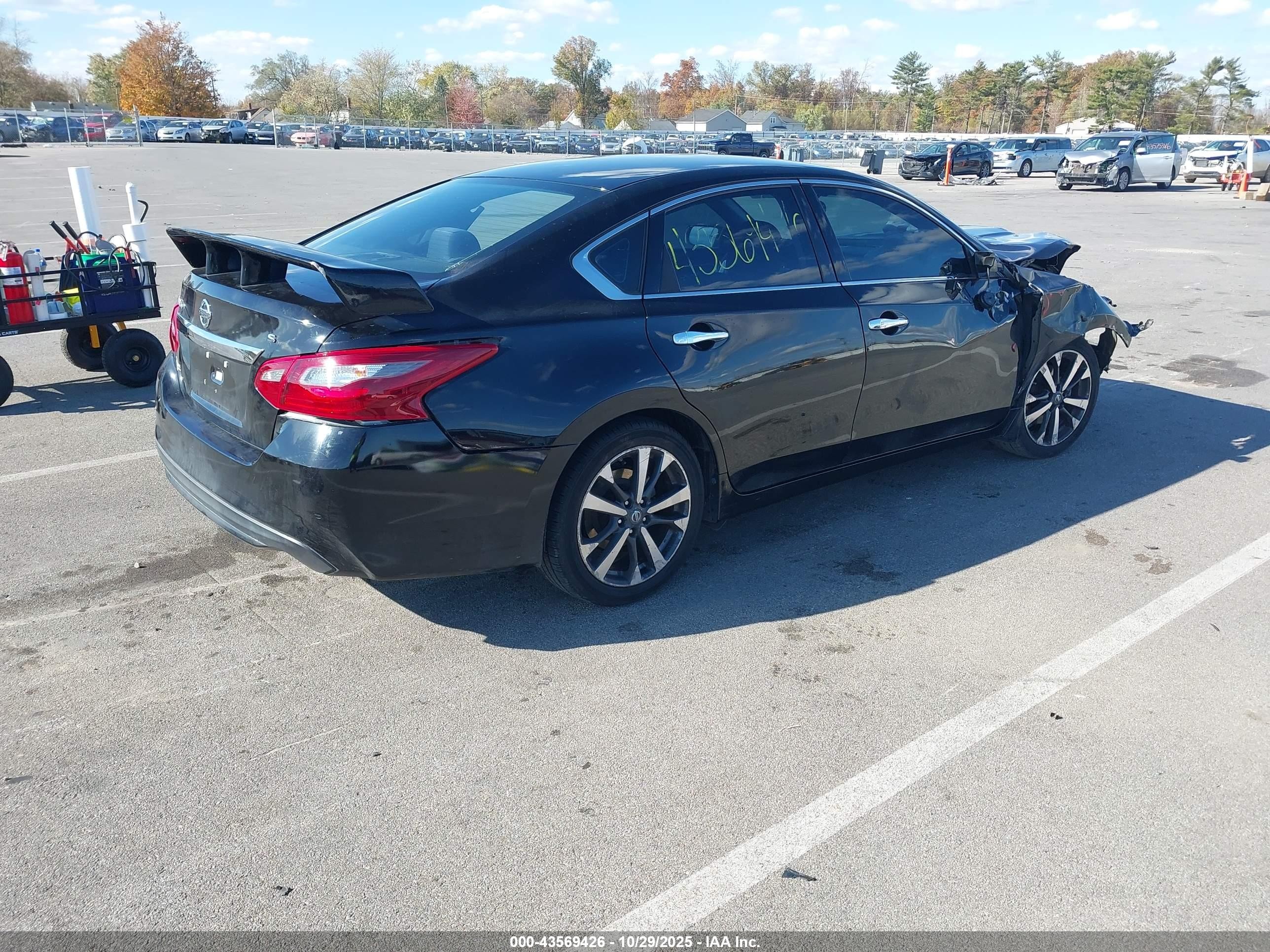 2018 Nissan Altima 2.5 S Черный vin: 1N4AL3AP3JC131521