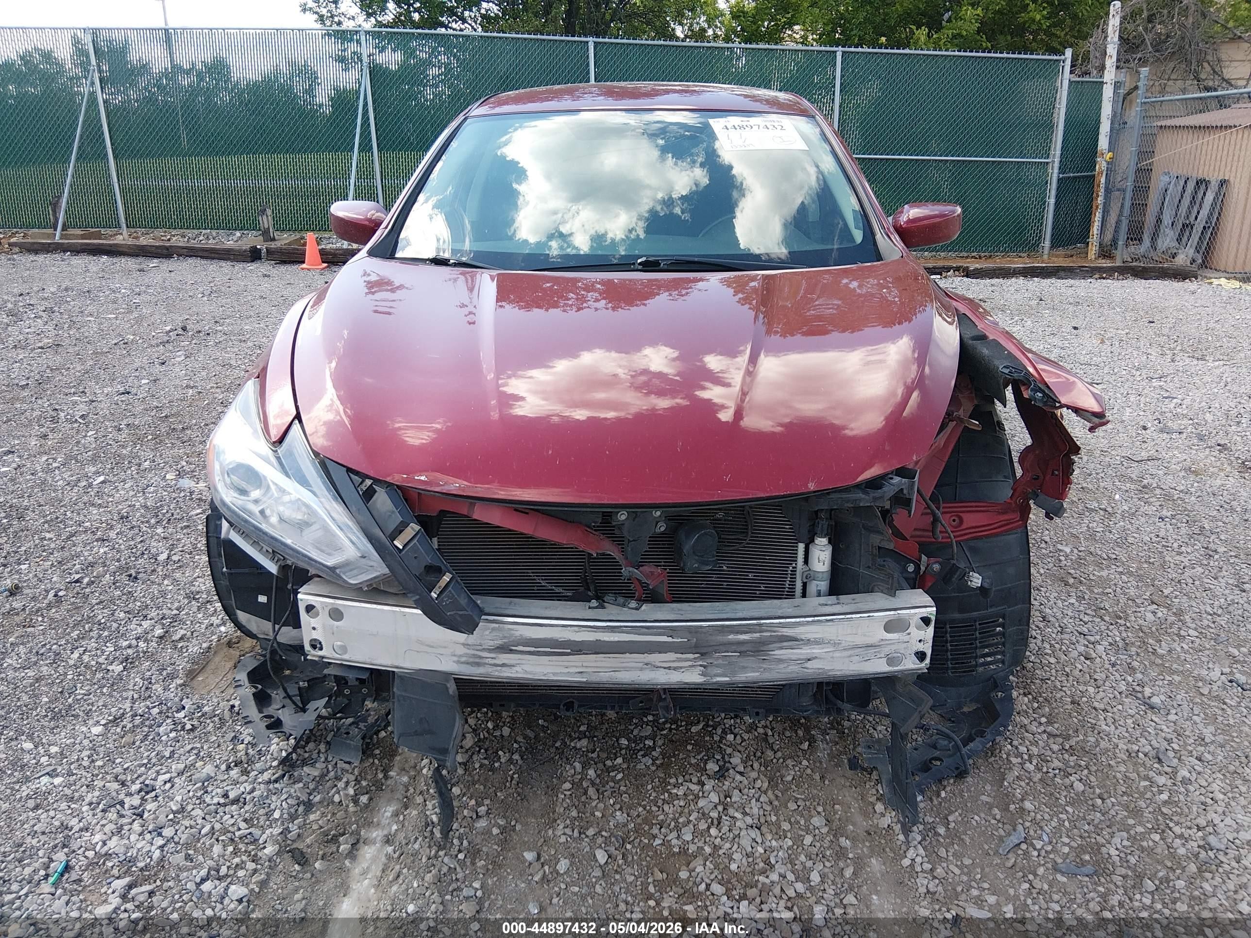 2018 Nissan Altima 2.5 S Темно-бордовый vin: 1N4AL3AP3JC189466