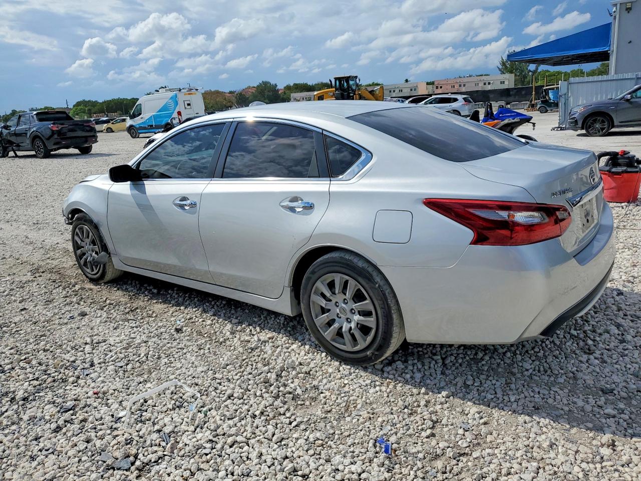 2018 Nissan Altima 2.5 S Silver vin: 1N4AL3AP3JC194828