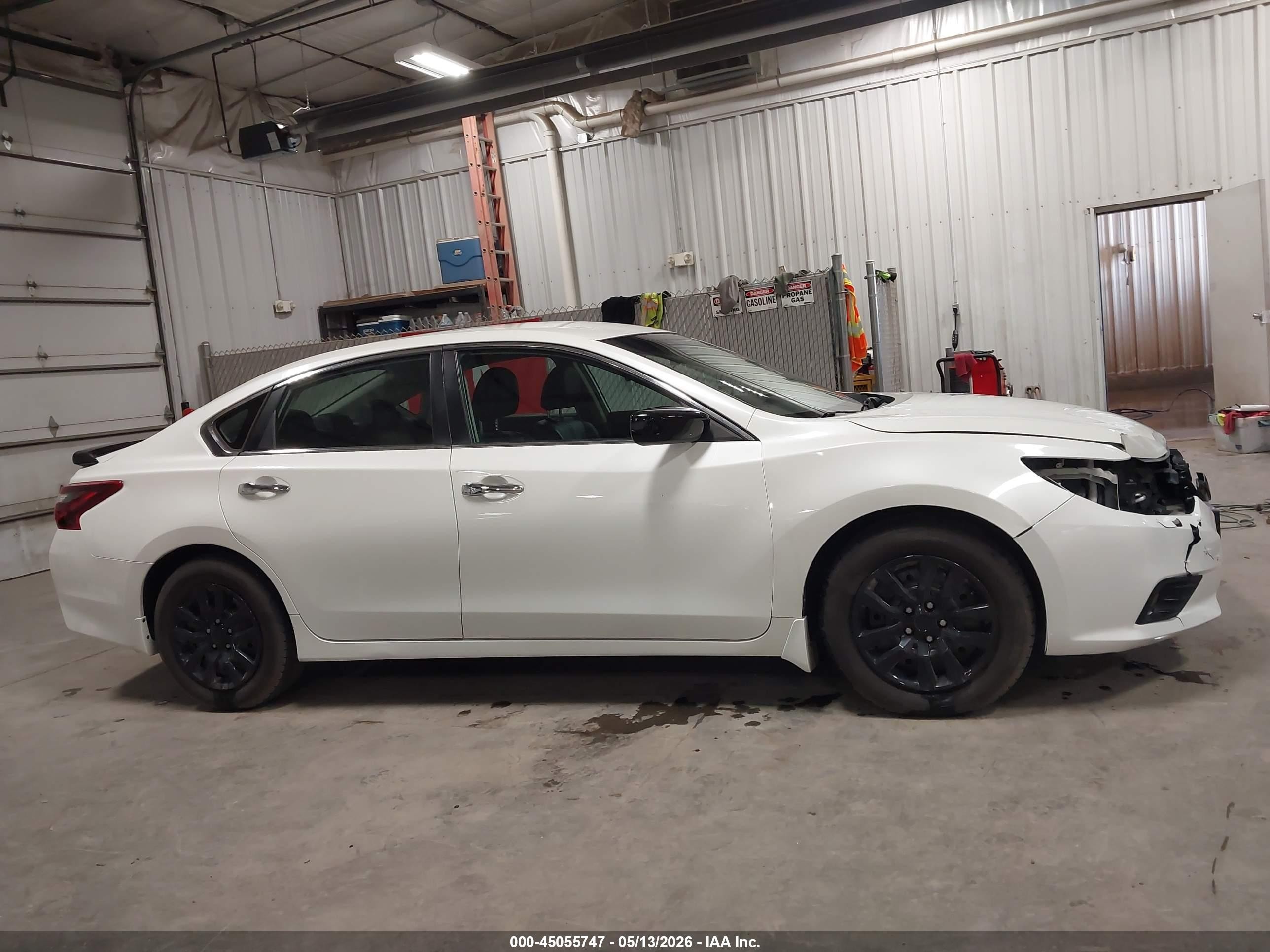 2018 Nissan Altima 2.5 Sr Белый vin: 1N4AL3AP3JC298347