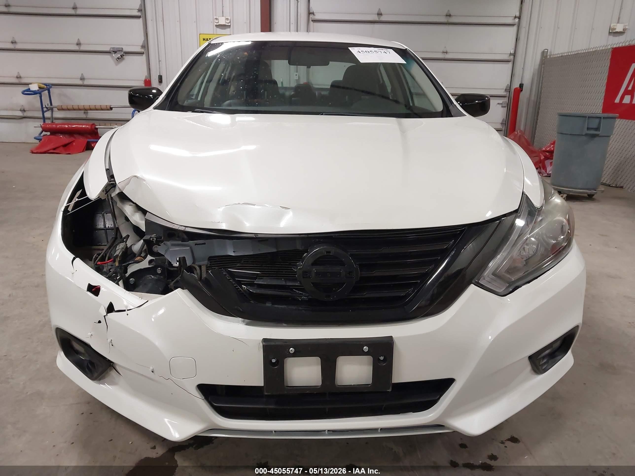 2018 Nissan Altima 2.5 Sr Белый vin: 1N4AL3AP3JC298347