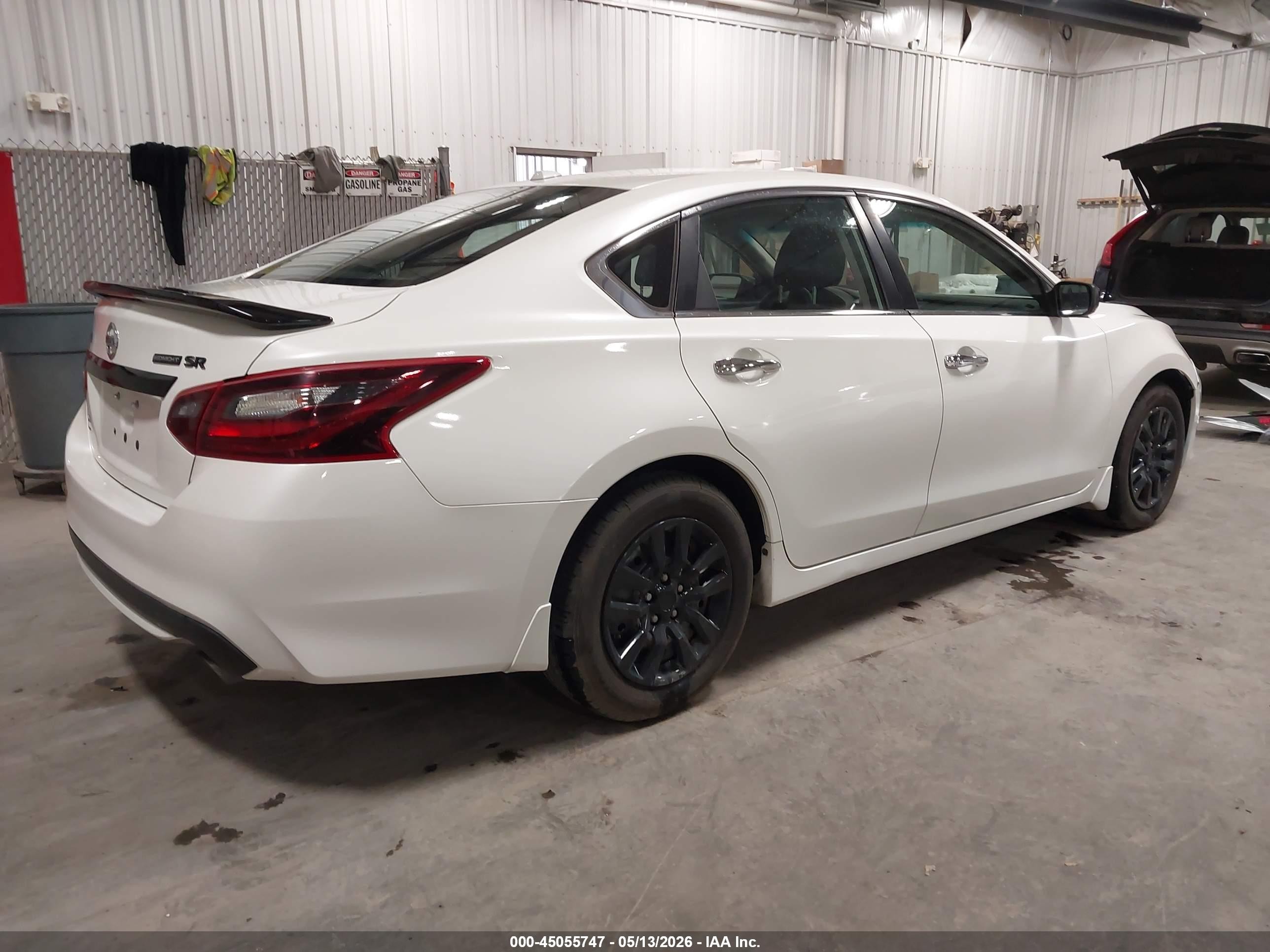 2018 Nissan Altima 2.5 Sr Белый vin: 1N4AL3AP3JC298347