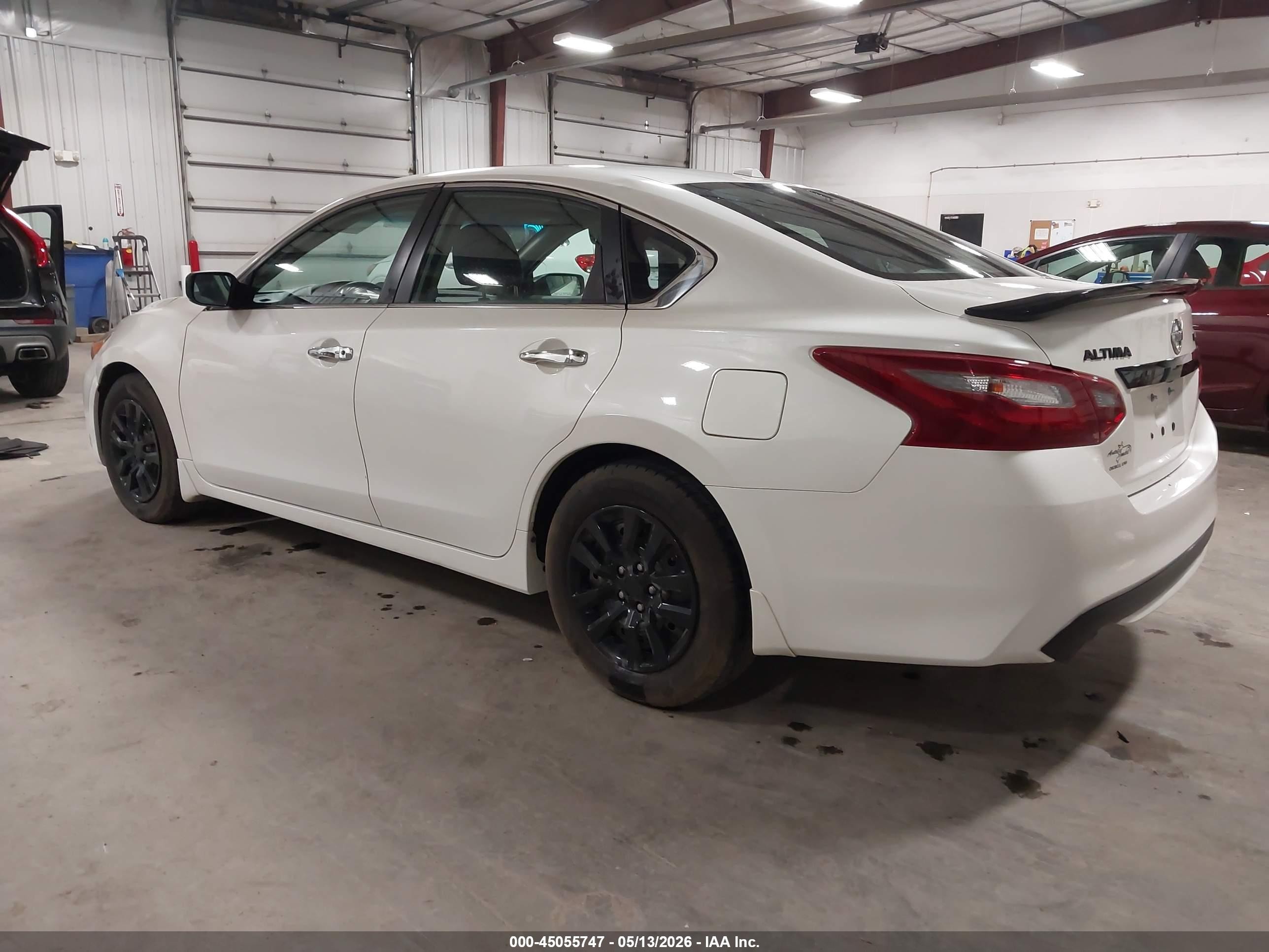 2018 Nissan Altima 2.5 Sr Белый vin: 1N4AL3AP3JC298347