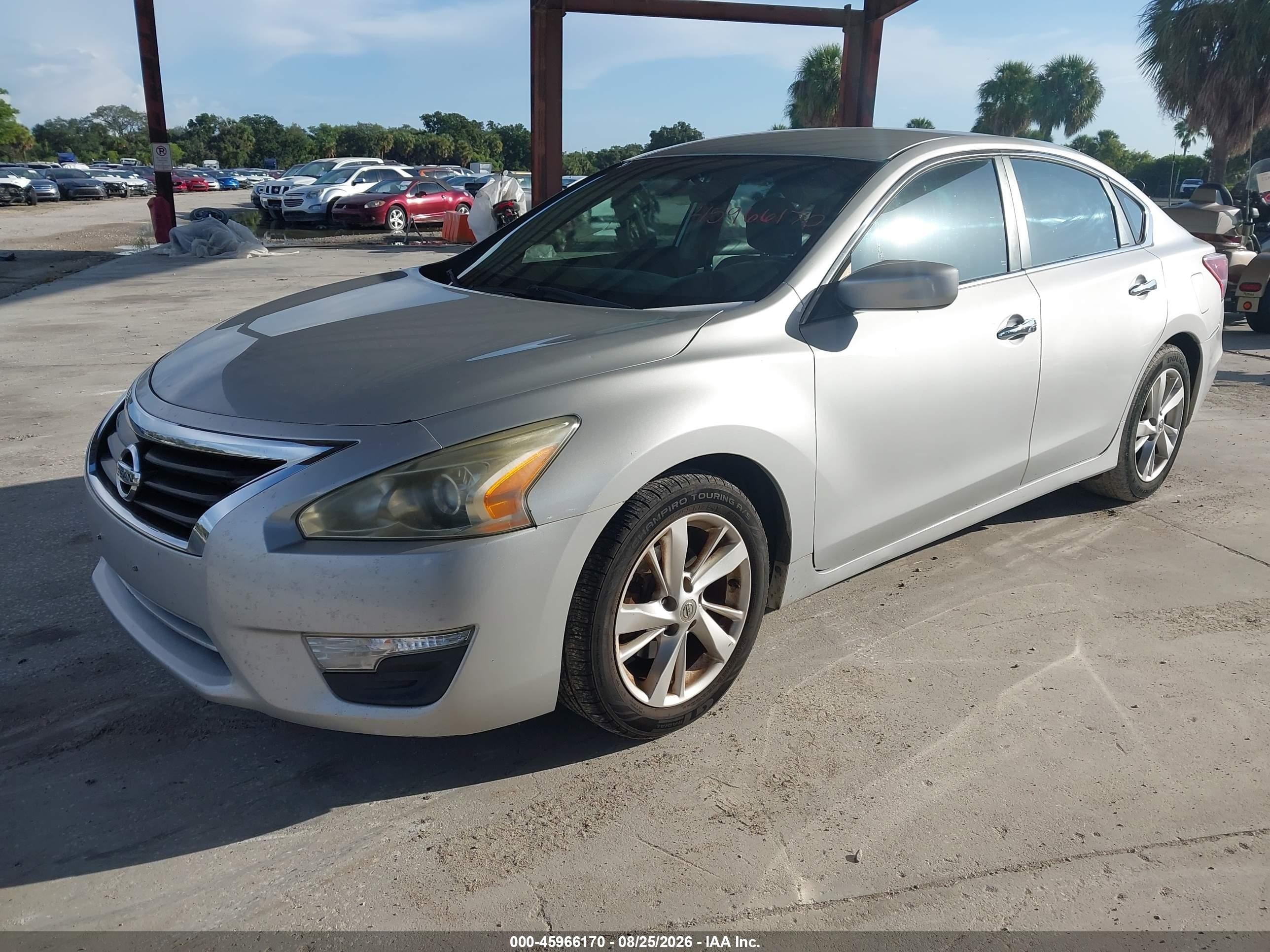 2013 Nissan Altima 2.5 Sv Silver vin: 1N4AL3AP4DC104607