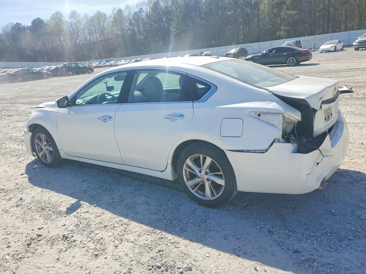 2013 Nissan Altima 2.5 White vin: 1N4AL3AP4DC105241